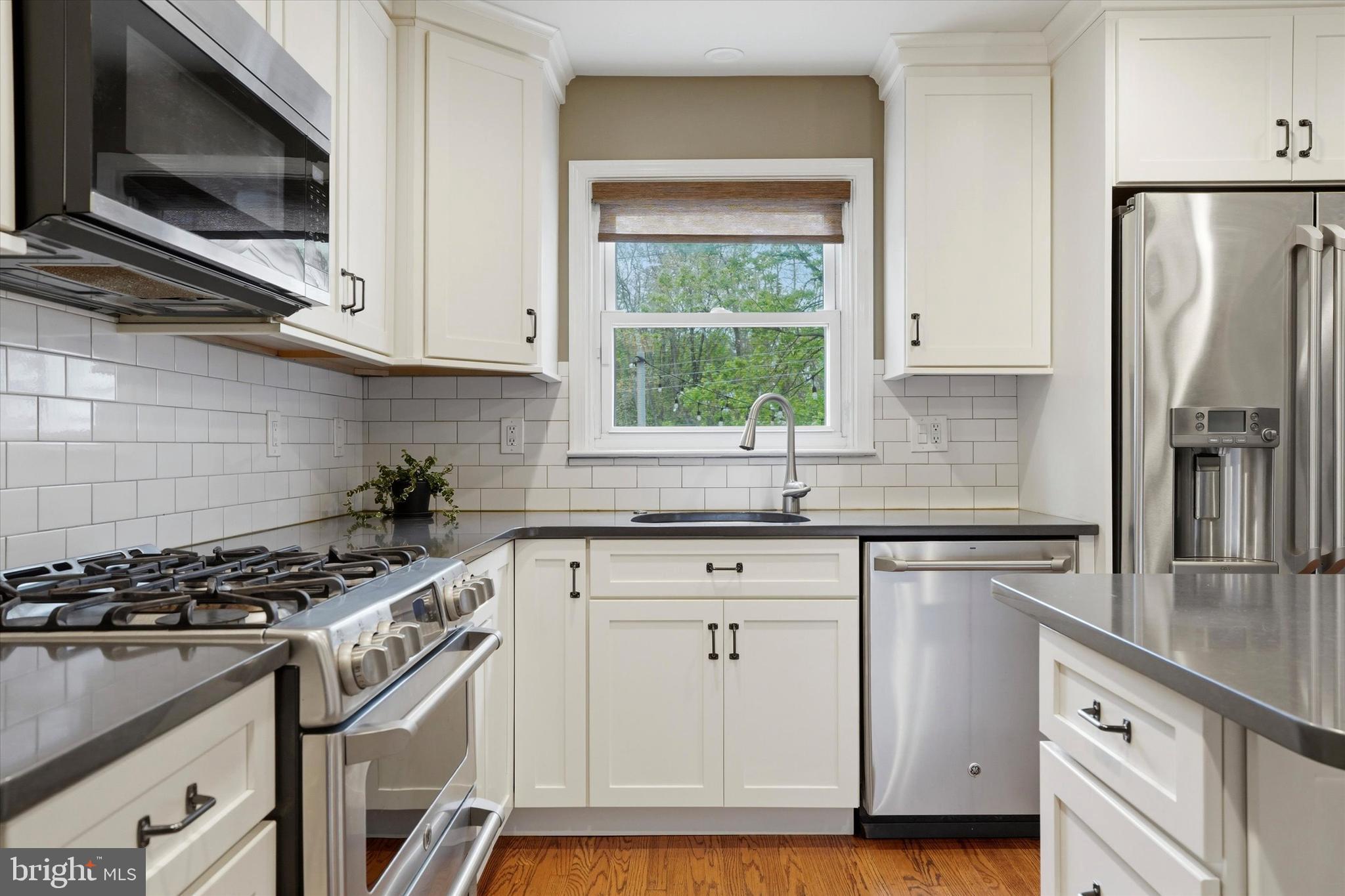 PADDOCK FARMS - Residential