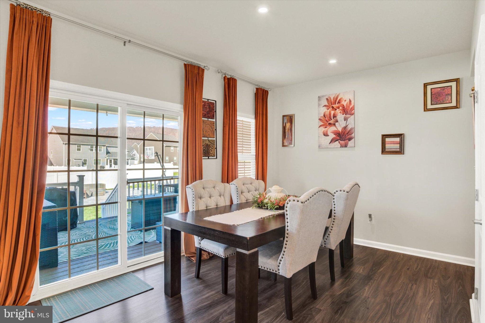 BLUE RIDGE PARK - Residential