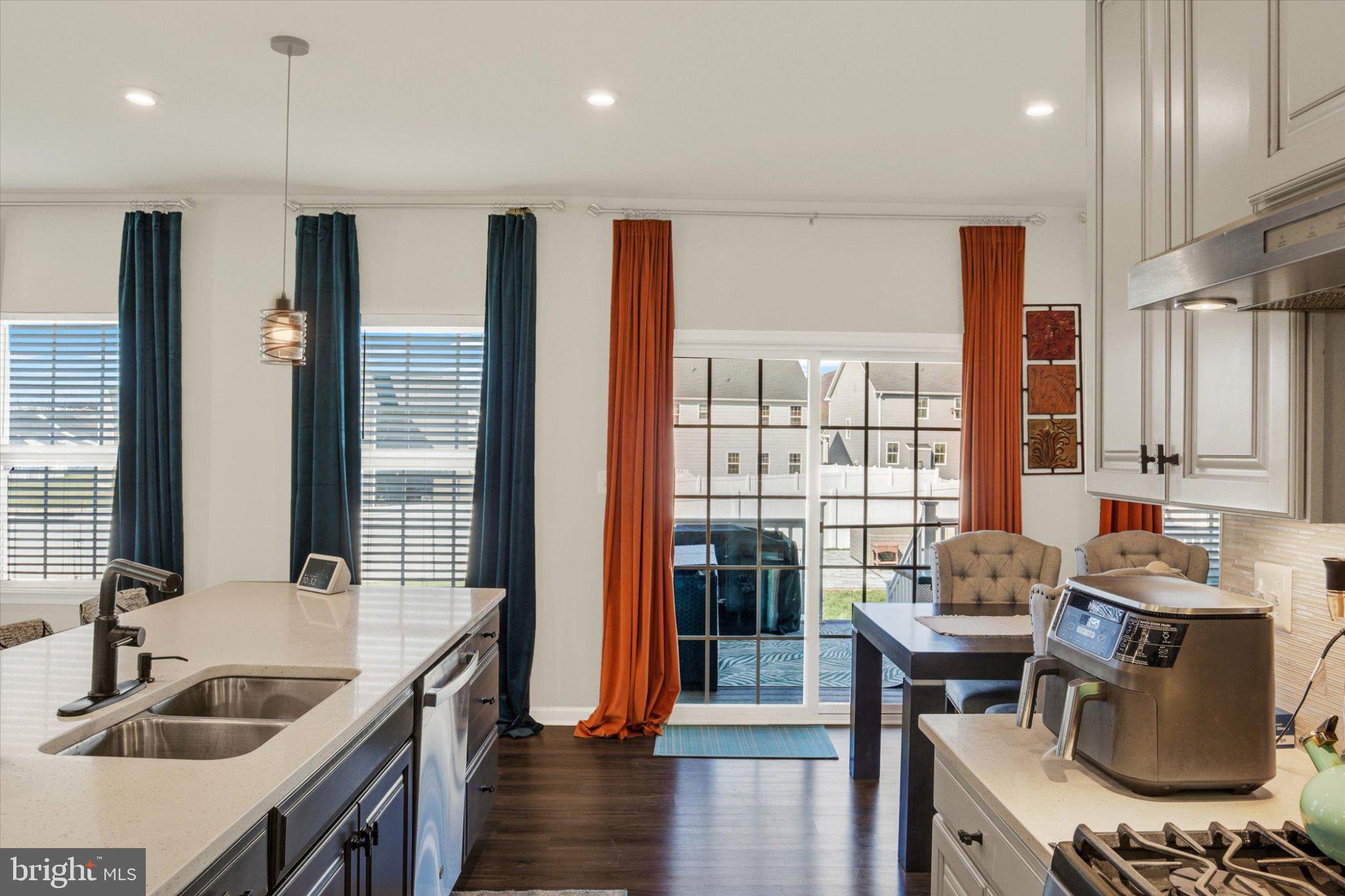 BLUE RIDGE PARK - Residential