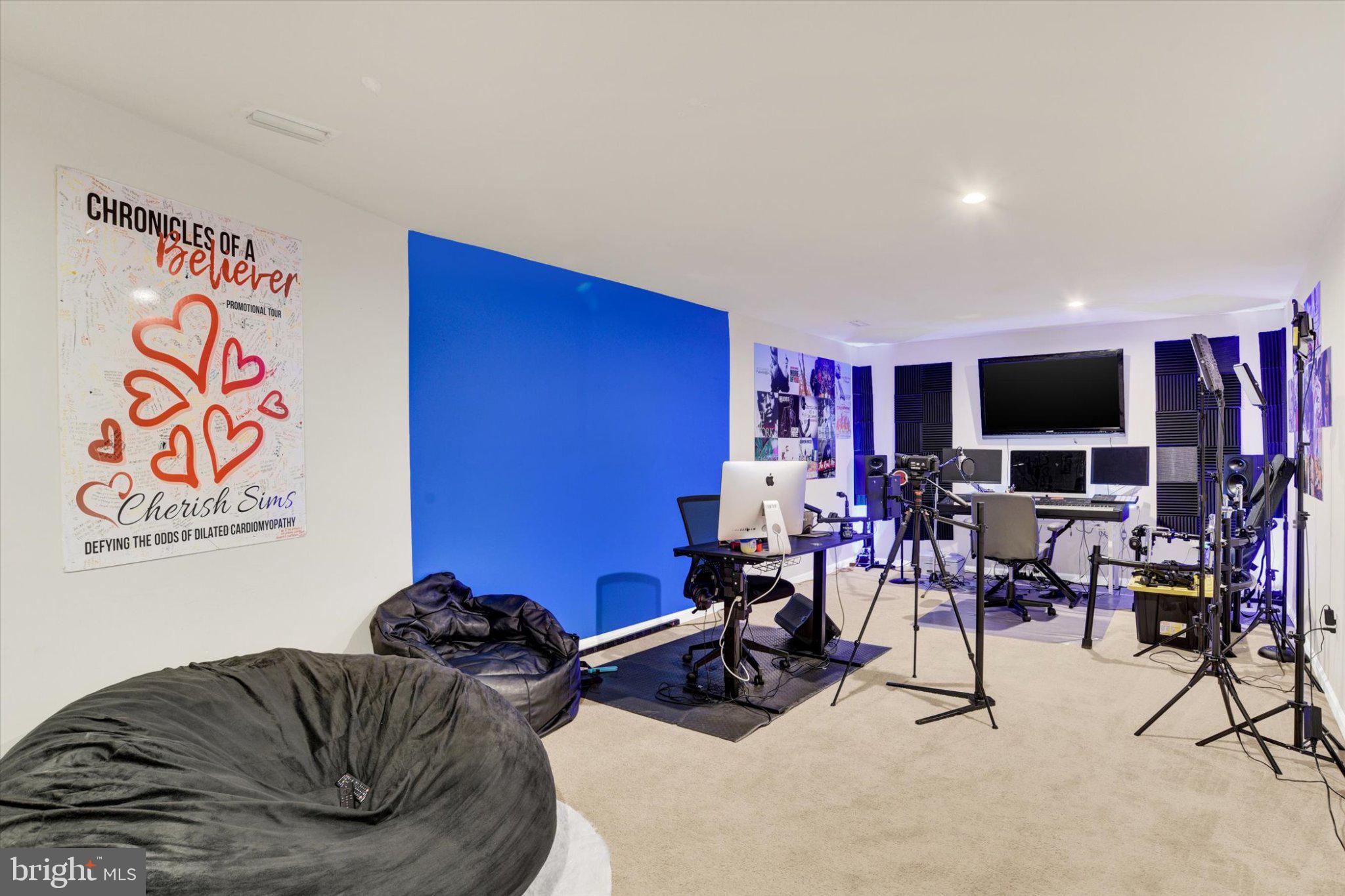 BLUE RIDGE PARK - Residential