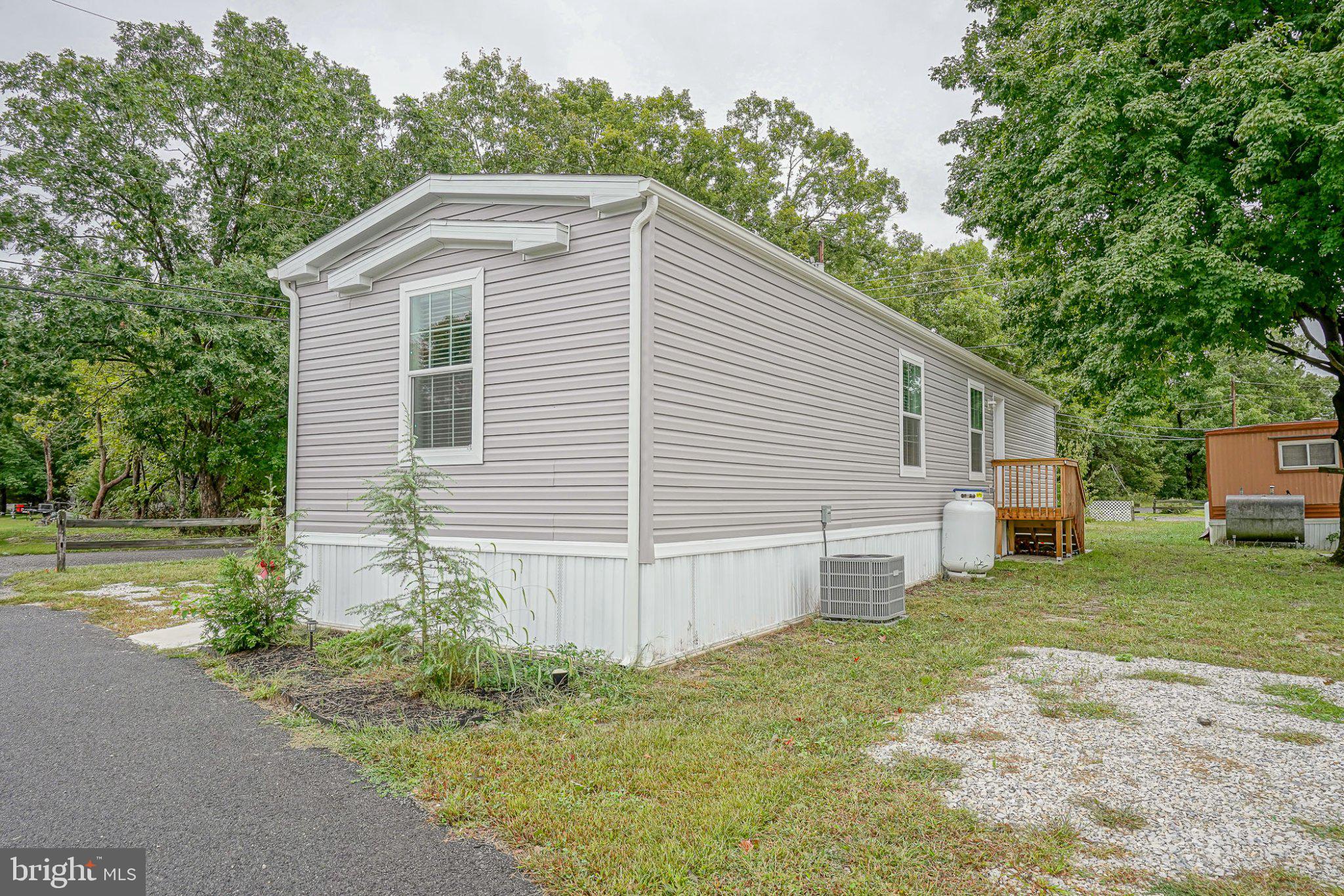 110 MOSS LANE