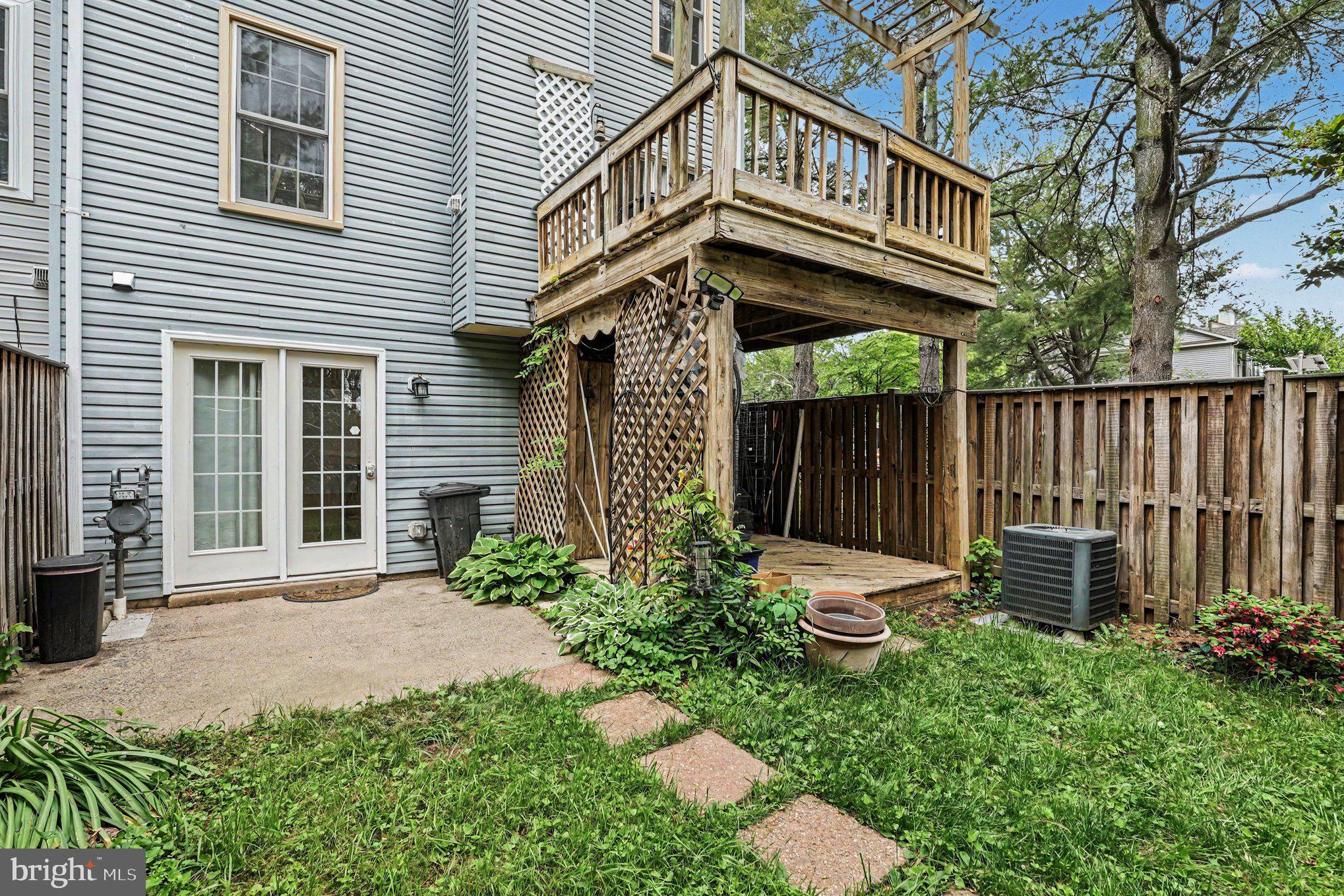 OAK SPRINGS SEC 1 - Residential