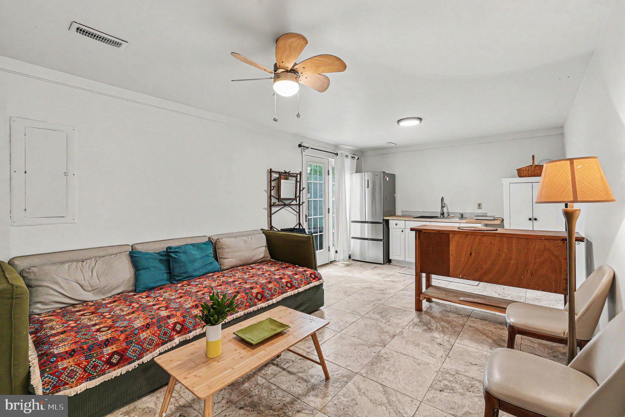 OAK SPRINGS SEC 1 - Residential
