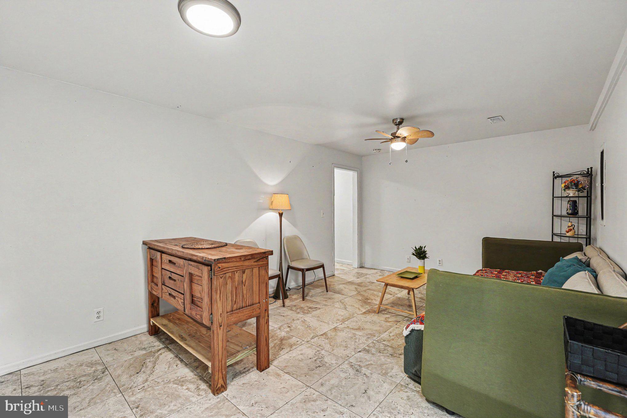 OAK SPRINGS SEC 1 - Residential