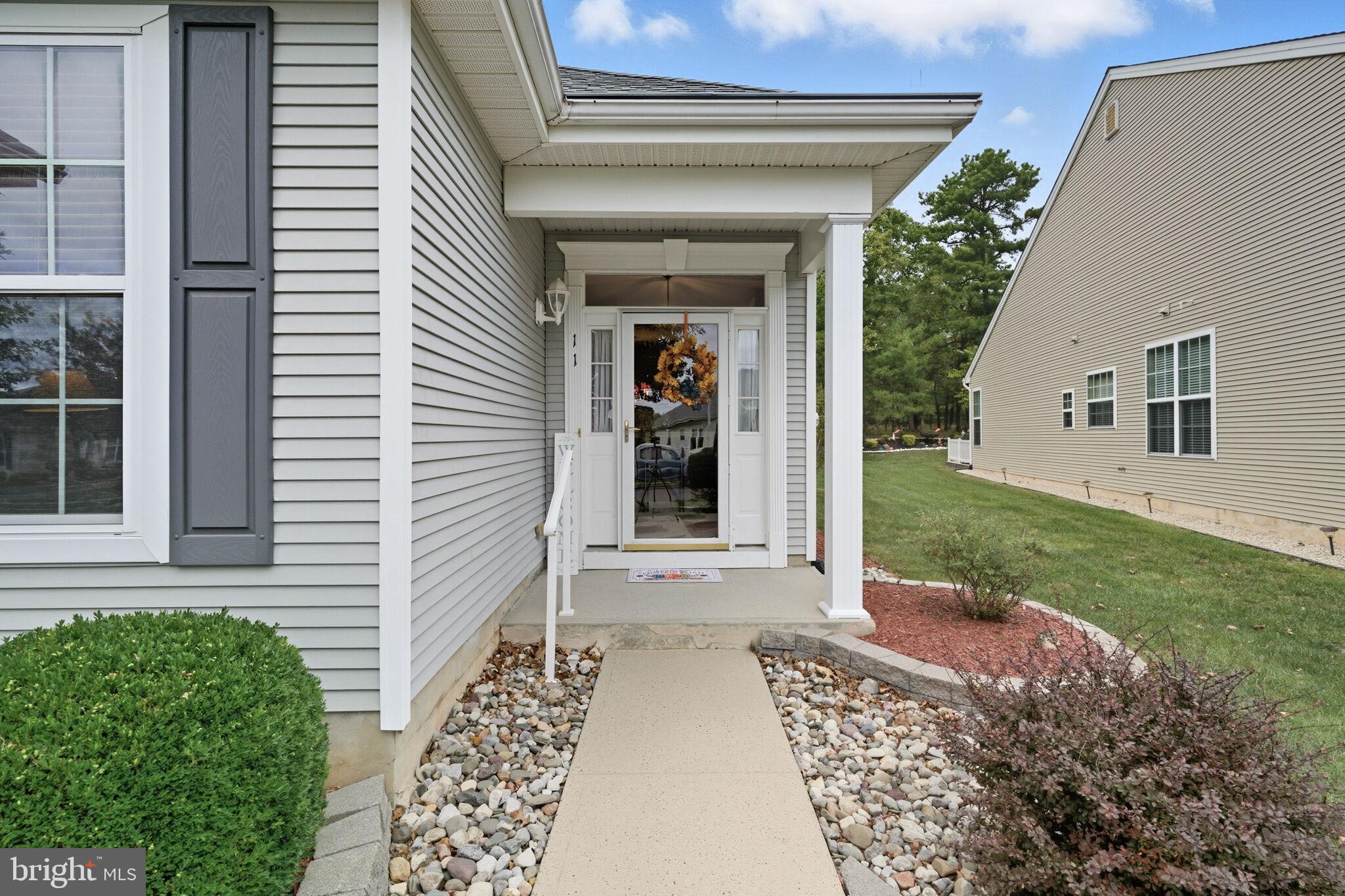 11 BRIDGEWATERS PASSAGE