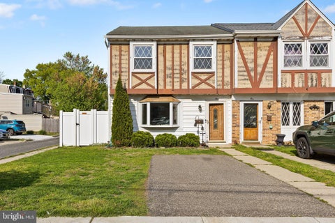 Townhouse For Sale - 1 Hankins Alley<br/> BORDENTOWN, NJ 08505
