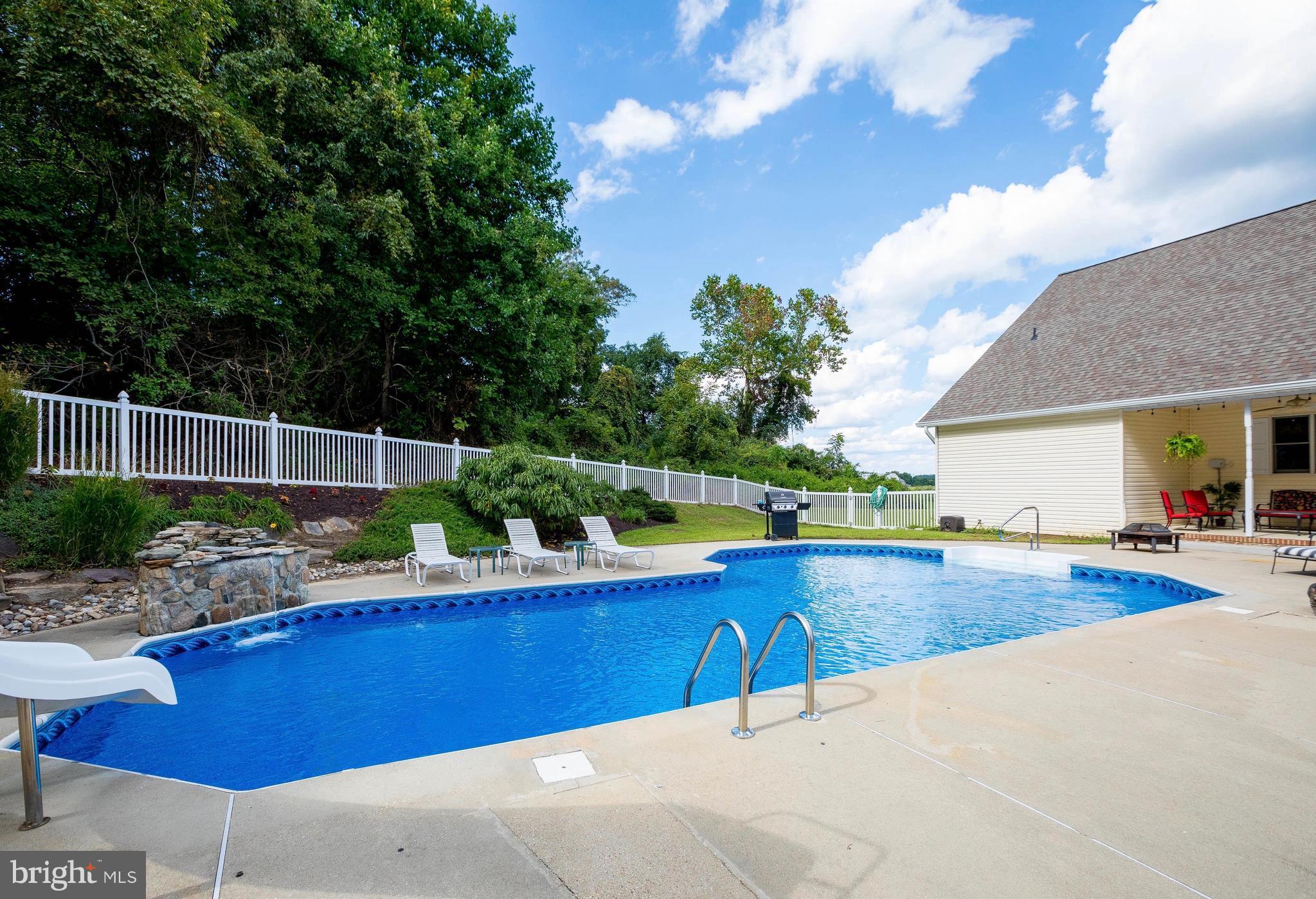 CELLAR HILL ESTATES - Farm