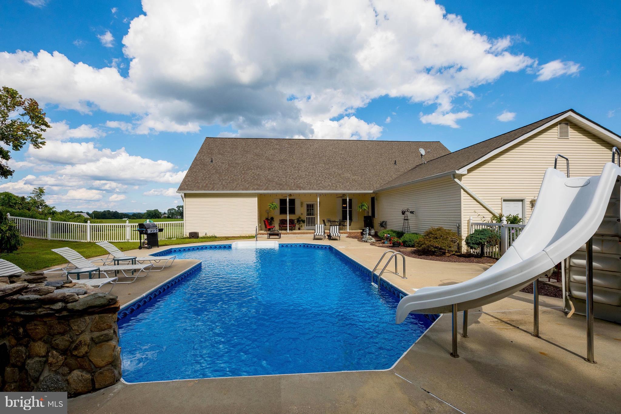 CELLAR HILL ESTATES - Farm