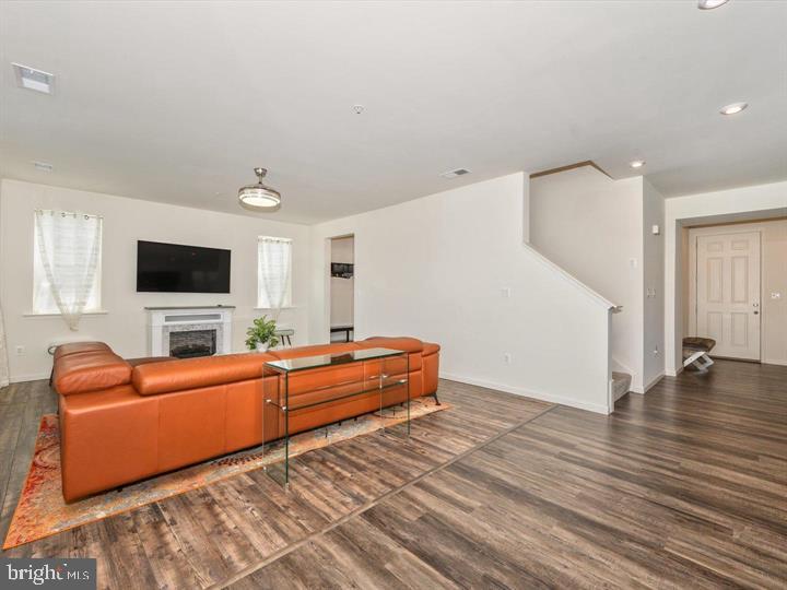 HAGERS CROSSING - Residential