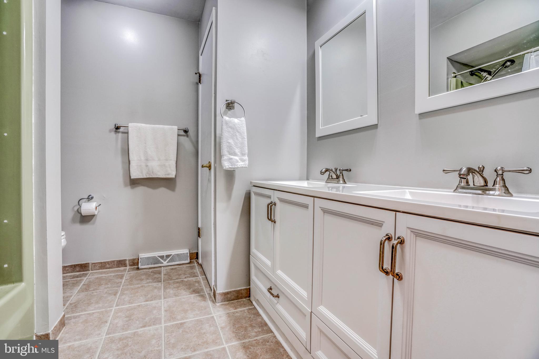 TIMONIUM HEIGHTS - Residential