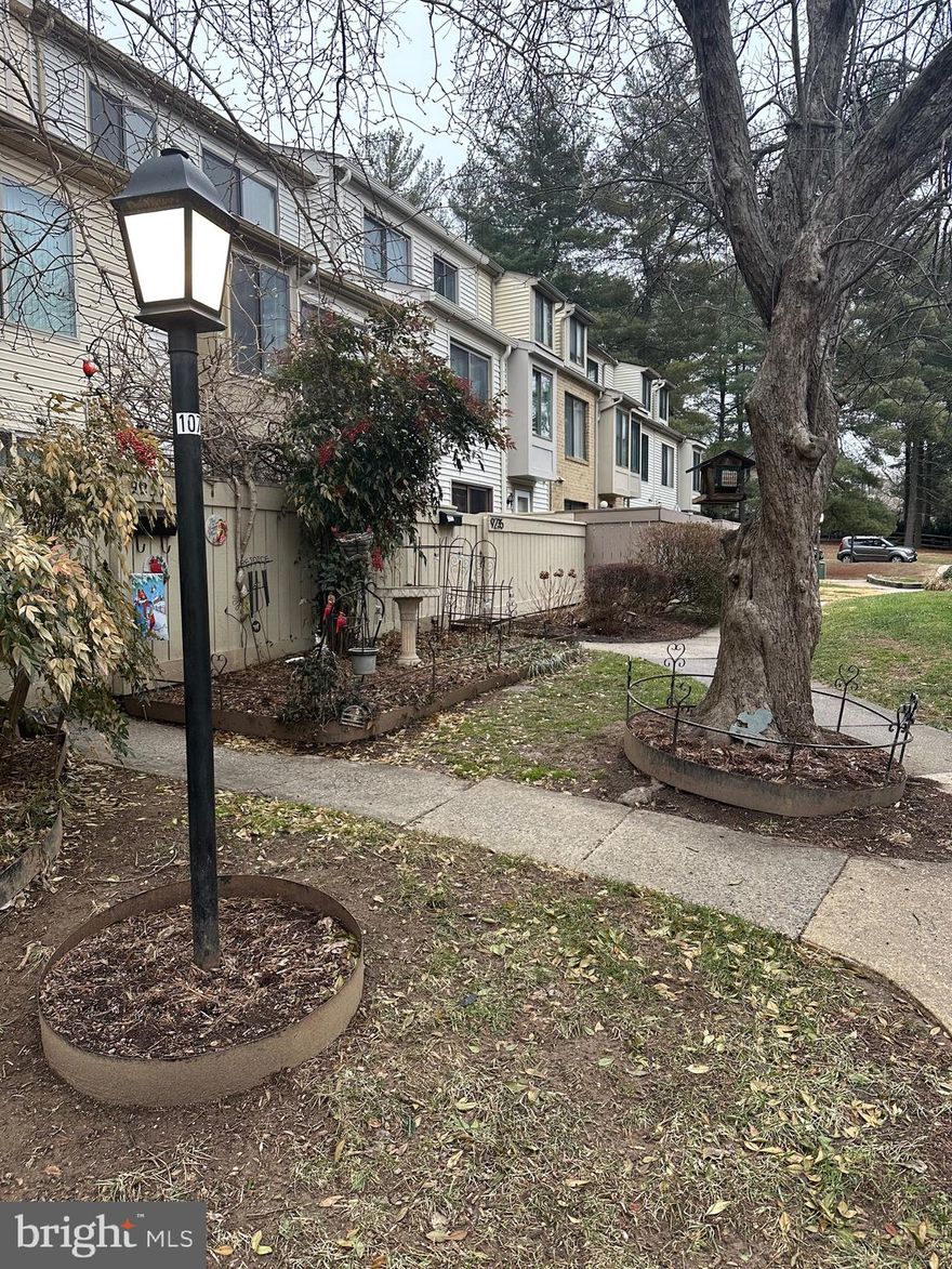 For Rent: Spacious 3-Bedroom, 2.5-Bath Townhome in Montgomery Village, MD!

Welcome home to this charming three-level townhome in the heart of Montgomery Village! This well-designed home offers 3 bedrooms, 2 full baths, and 1 half bath, providing plenty of space and comfort.

✨ Main Entry Level:
   •   Bright living room with access to a private patio area
   •   Dining room perfect for gatherings
   •   Well-equipped kitchen with modern appliances
   •   Convenient half bath with a stackable washer & dryer

✨ Second Level:
   •   Two spacious bedrooms with great natural light
   •   Full bathroom

✨ Third Level:
   •   Private primary suite with full bath
   •   Huge walk-in closet for extra storage

New A/C unit

Located in a desirable community with easy access to shopping, dining, and major highways, this townhome is a must-see!

📍 Montgomery Village, MD
💲 Competitive Rental Pricing – Inquire Today!