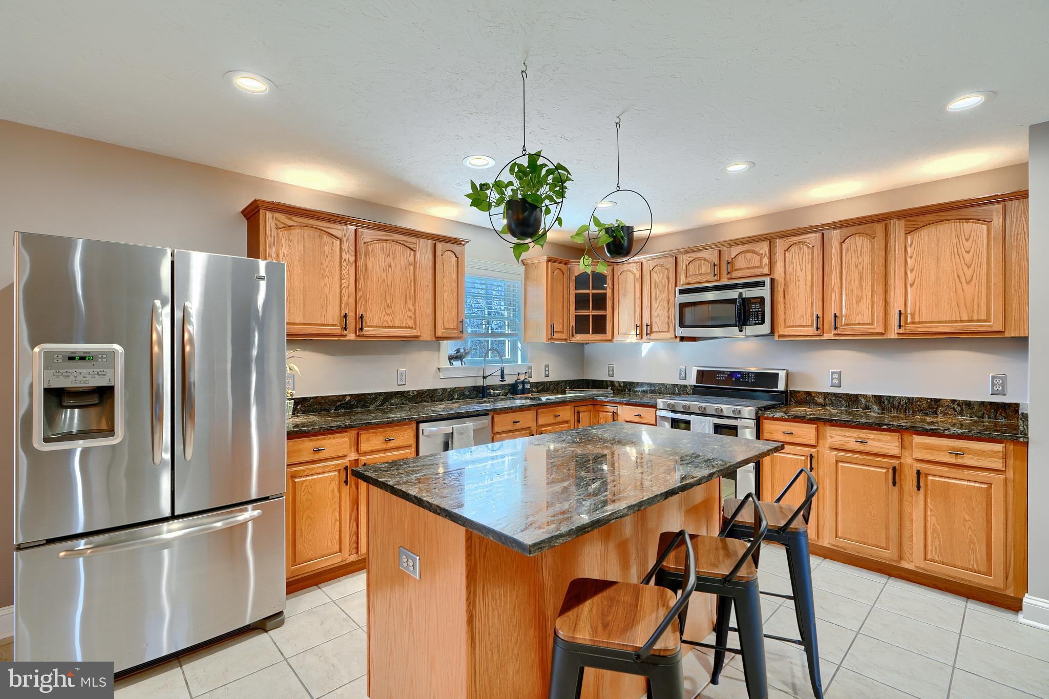 HIGH ROCK - Residential