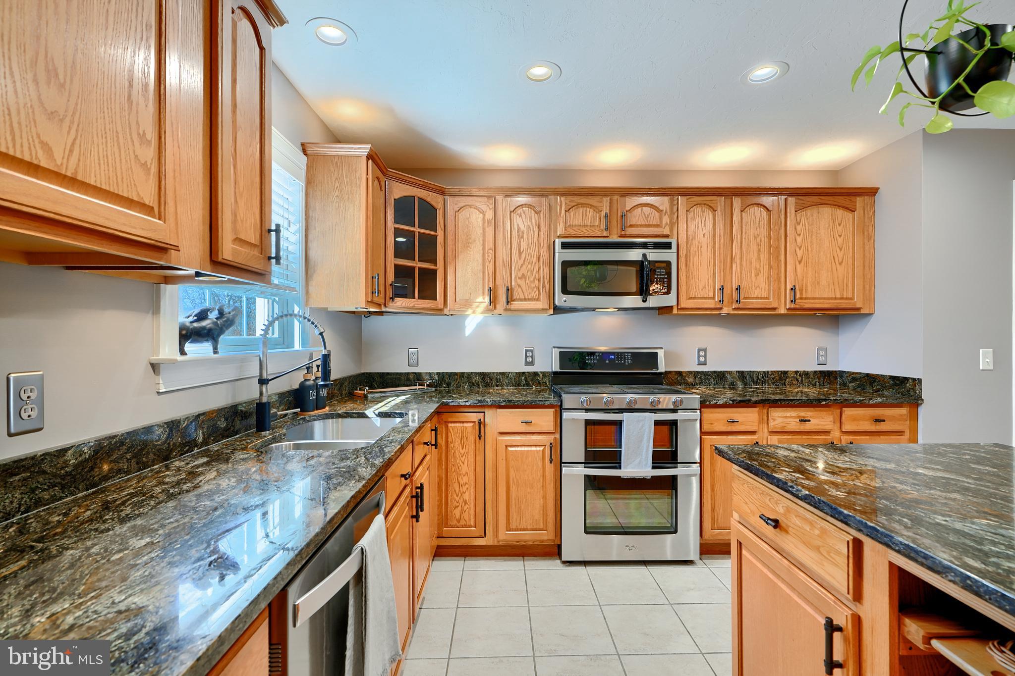 HIGH ROCK - Residential