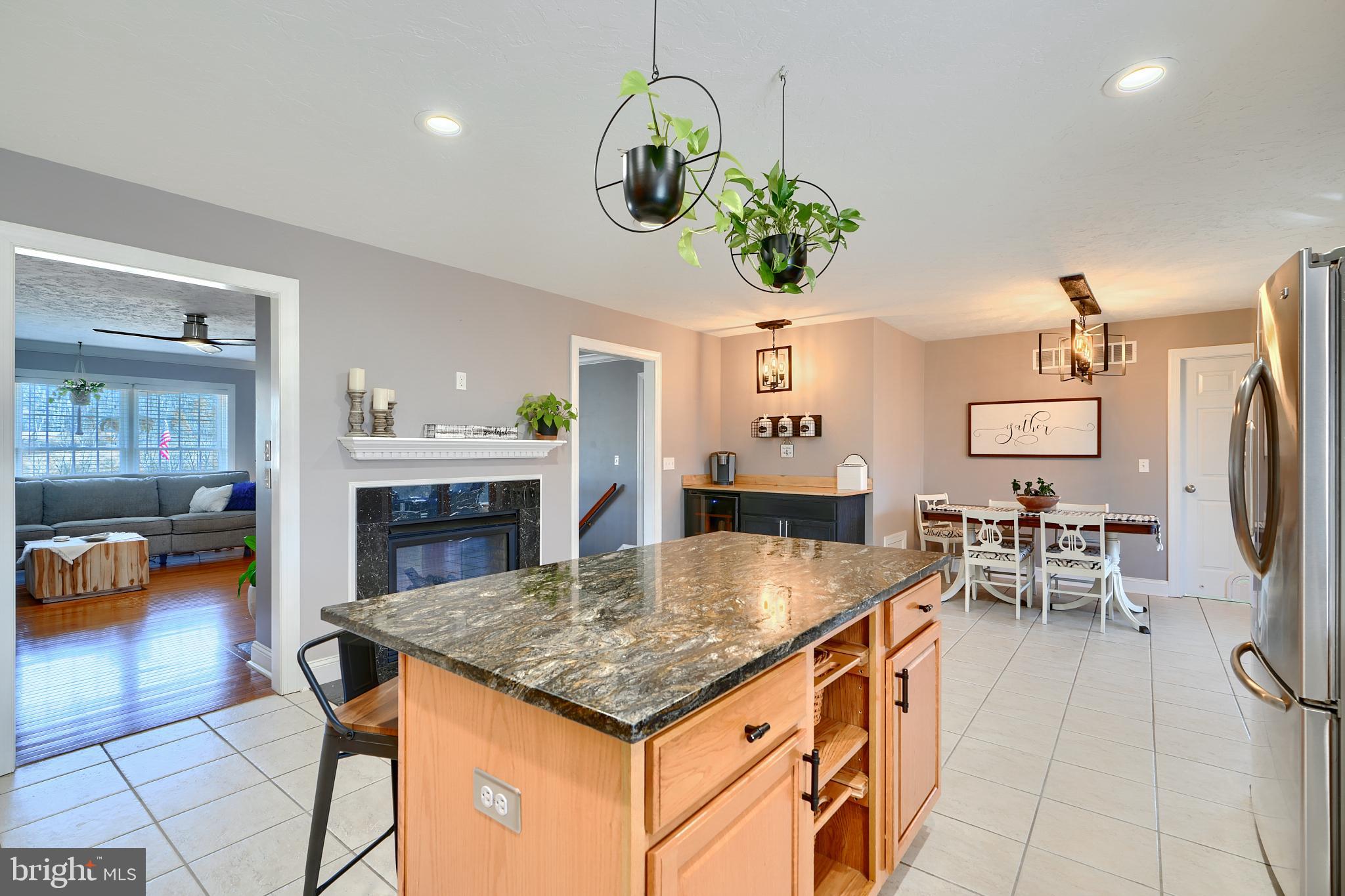 HIGH ROCK - Residential