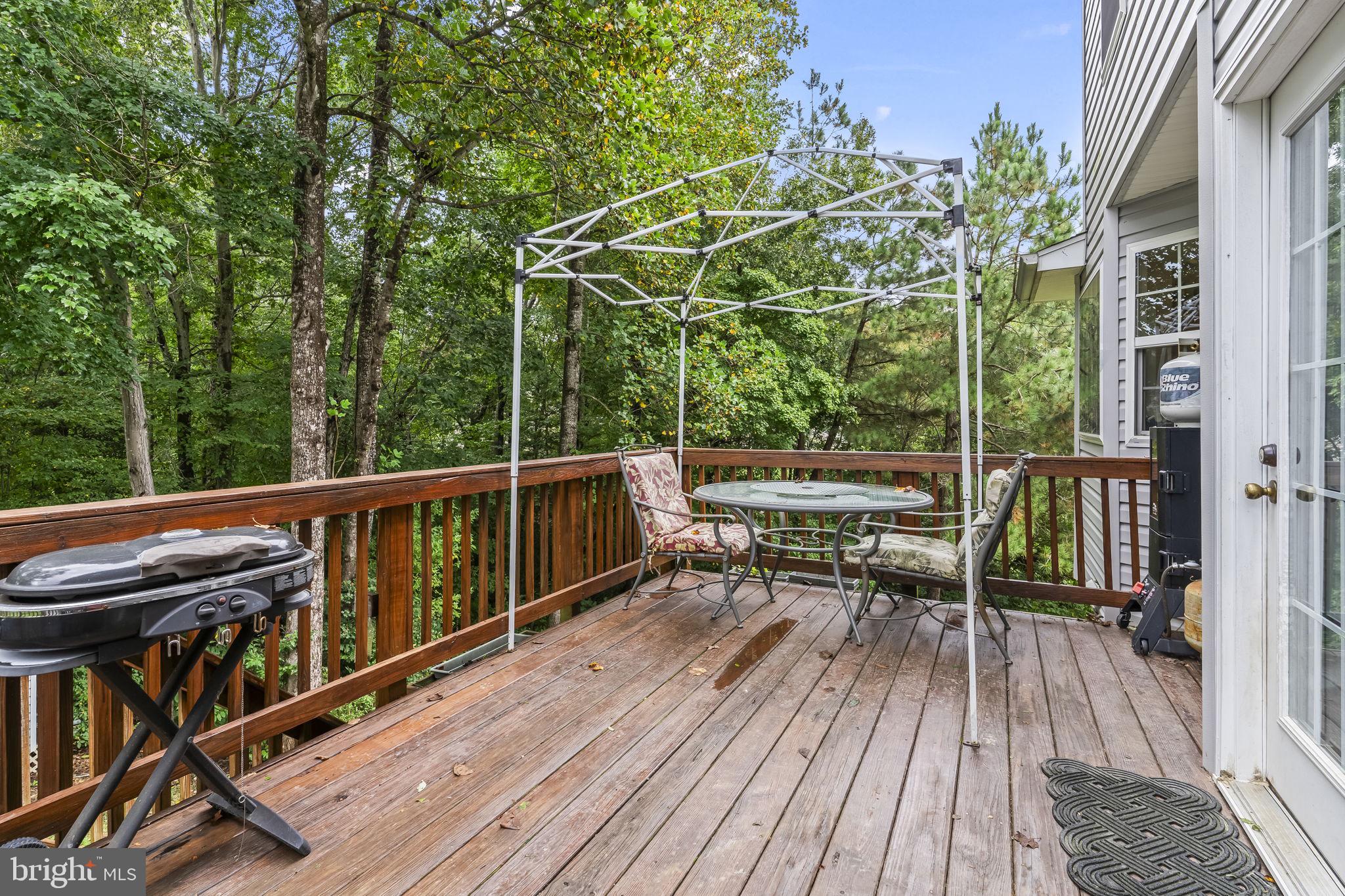 HUNTING QUARTERS - Residential