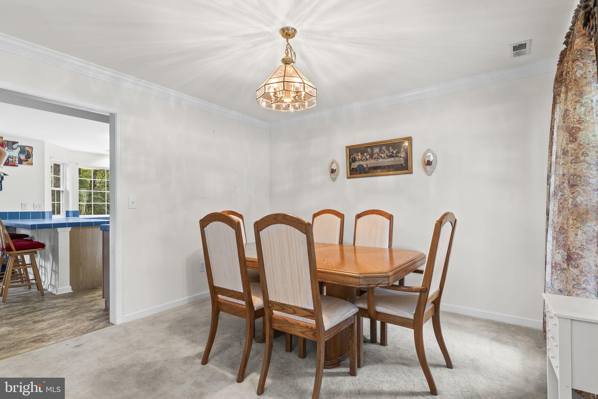 HUNTING QUARTERS - Residential