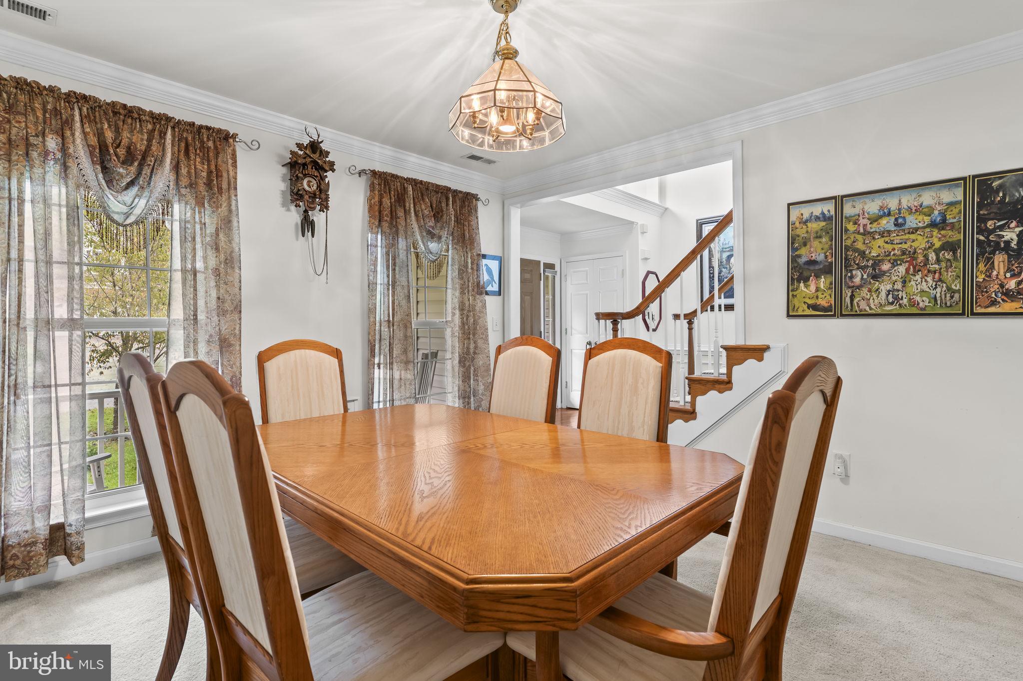 HUNTING QUARTERS - Residential