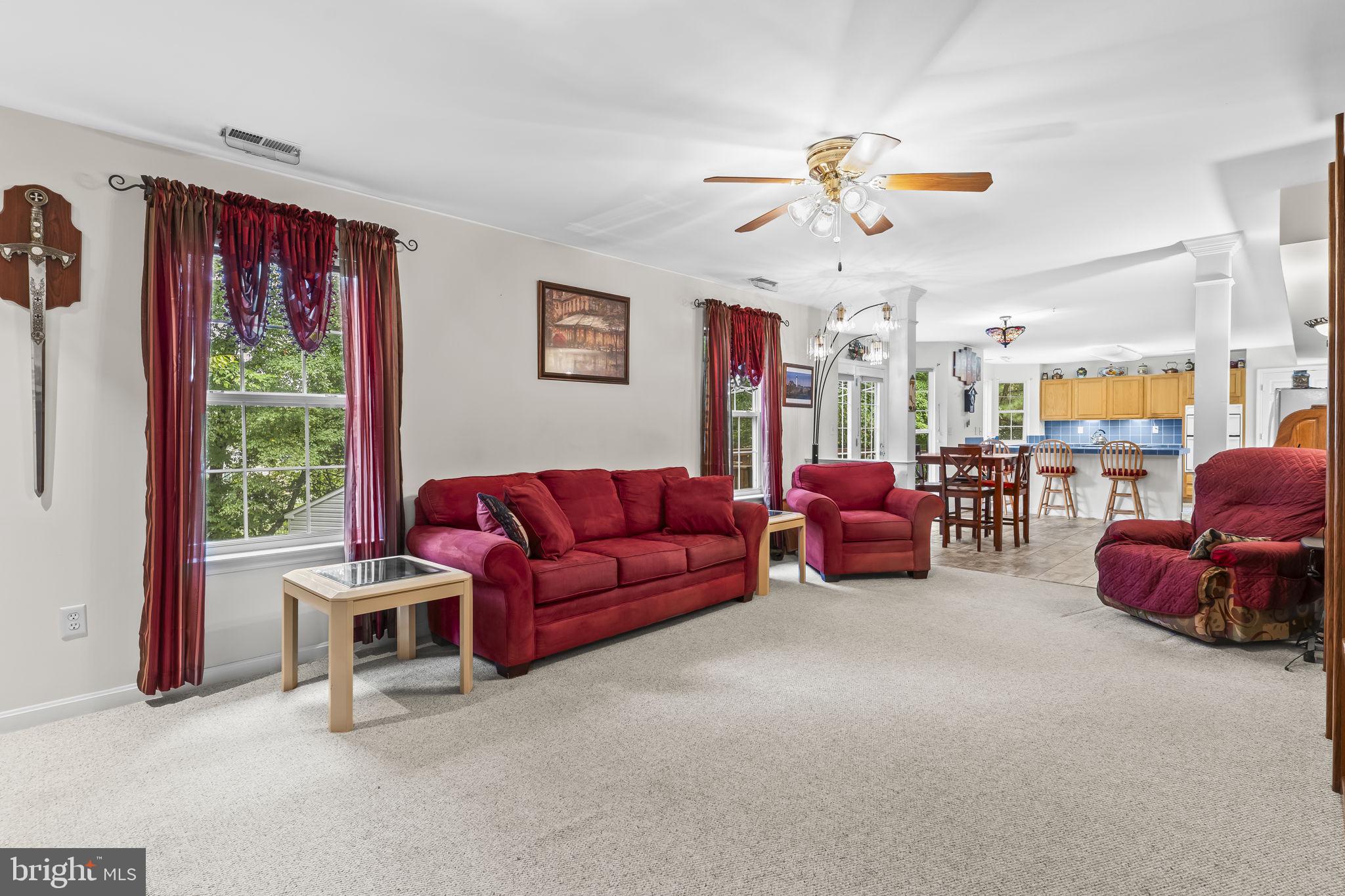 HUNTING QUARTERS - Residential