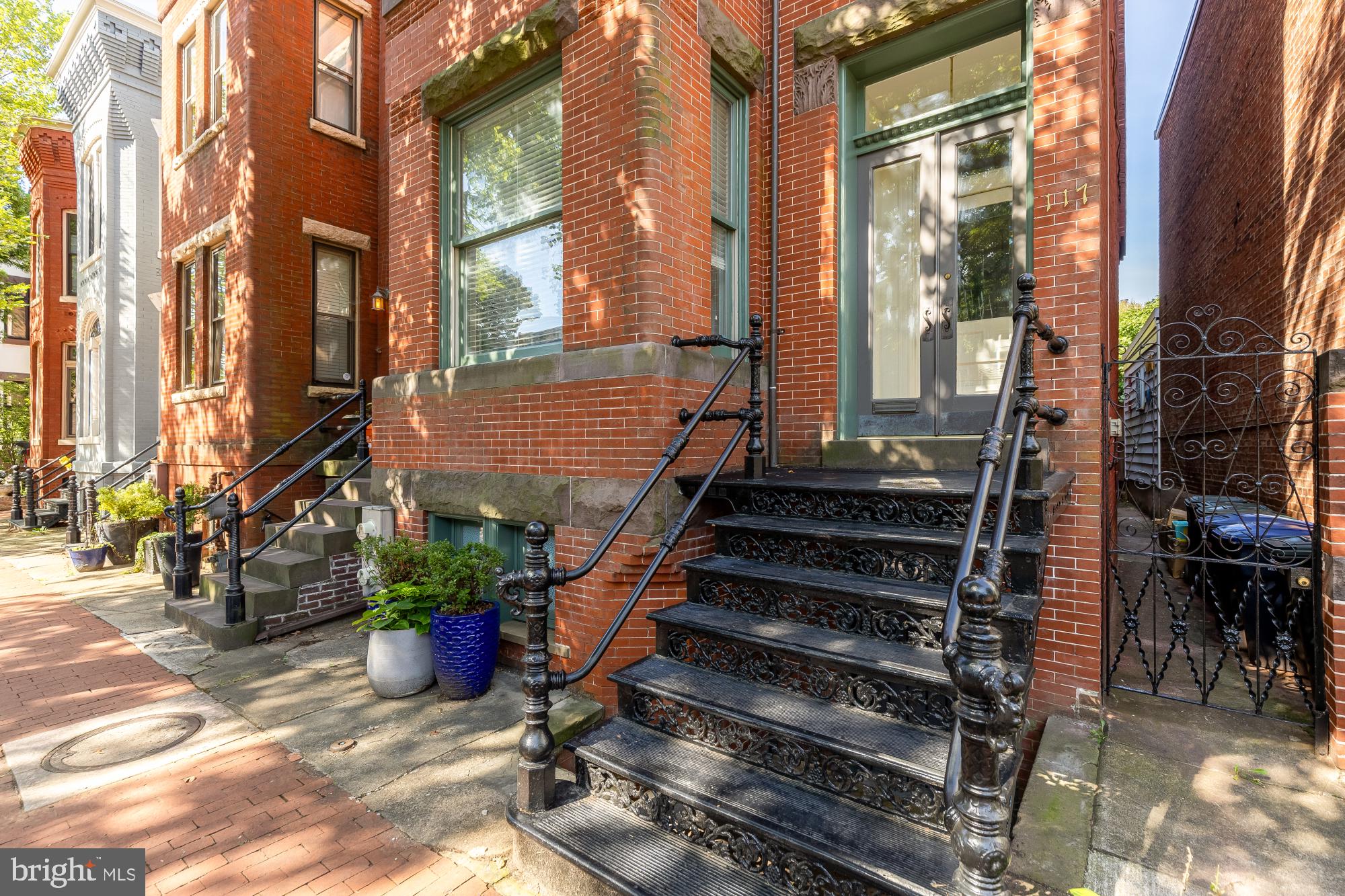117 11TH STREET SE