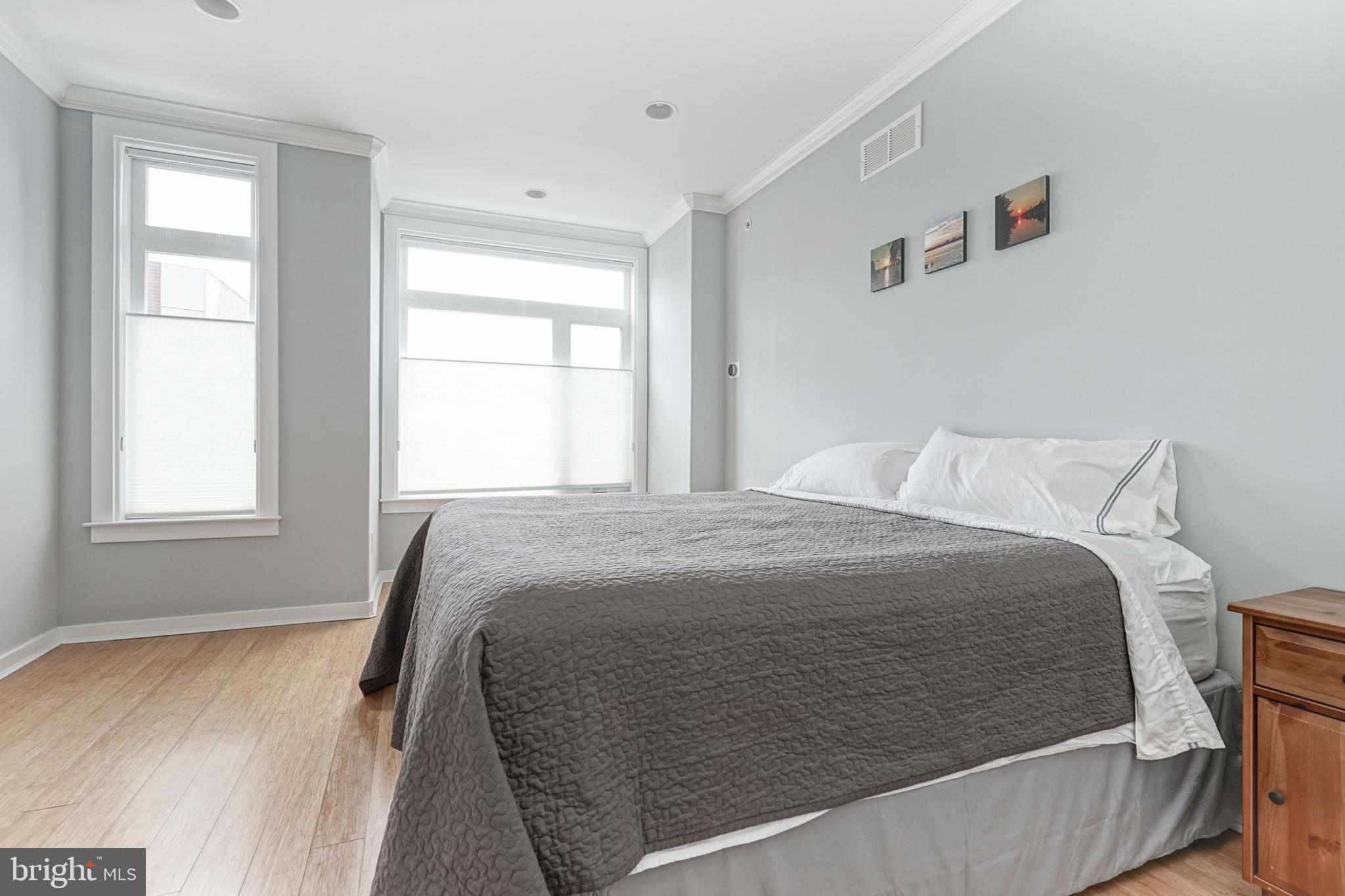 POINT BREEZE - Residential