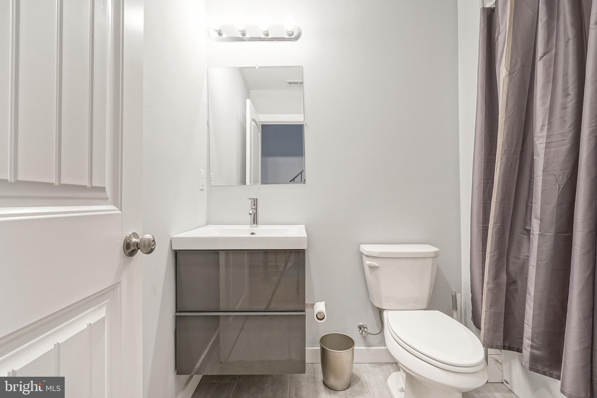 POINT BREEZE - Residential