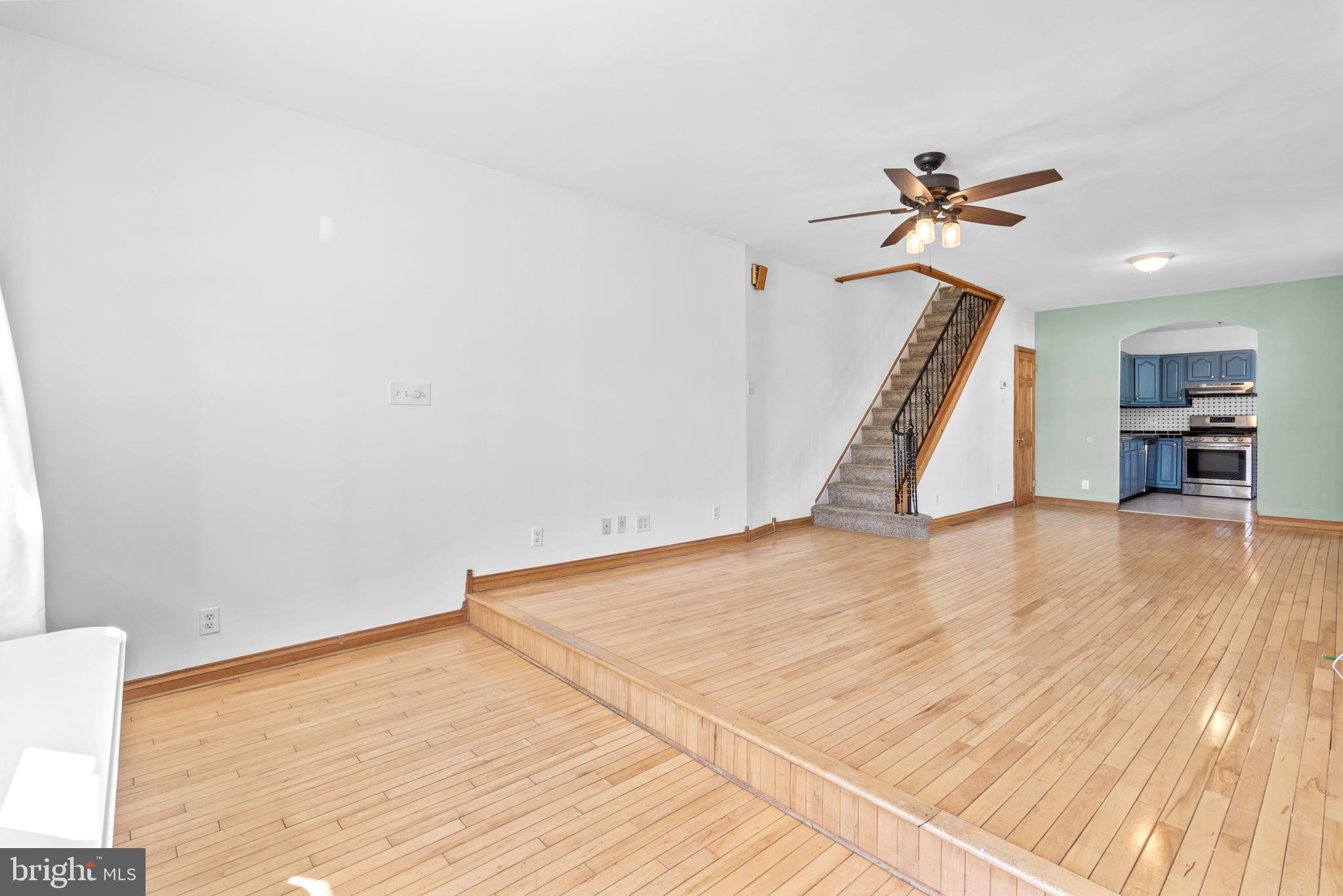 2810 LEFEVRE STREET