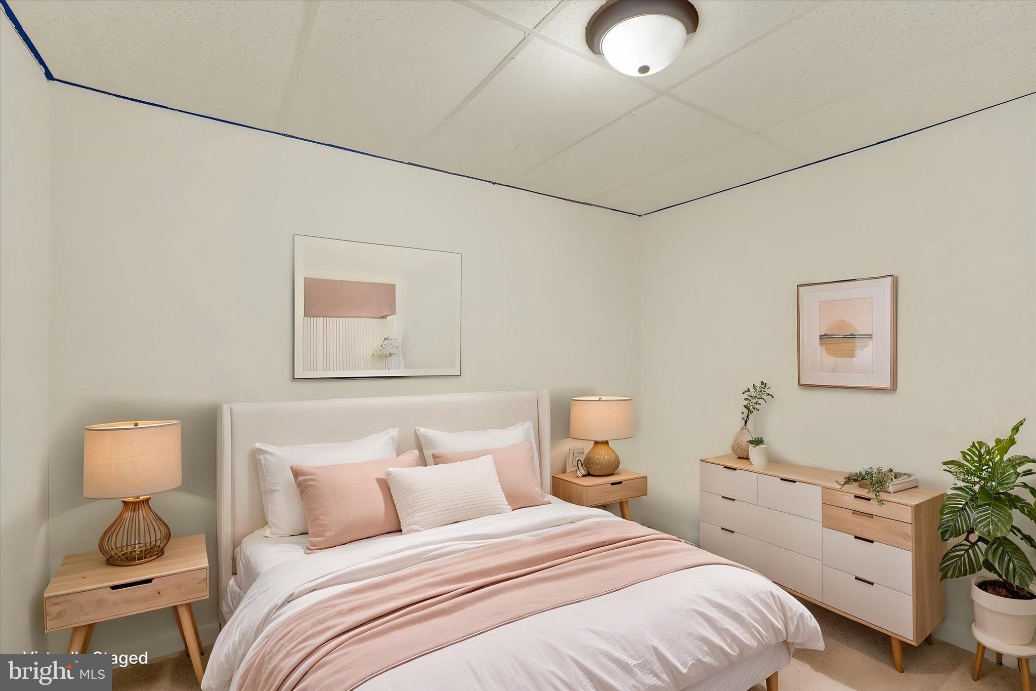 CASTLETON - Residential