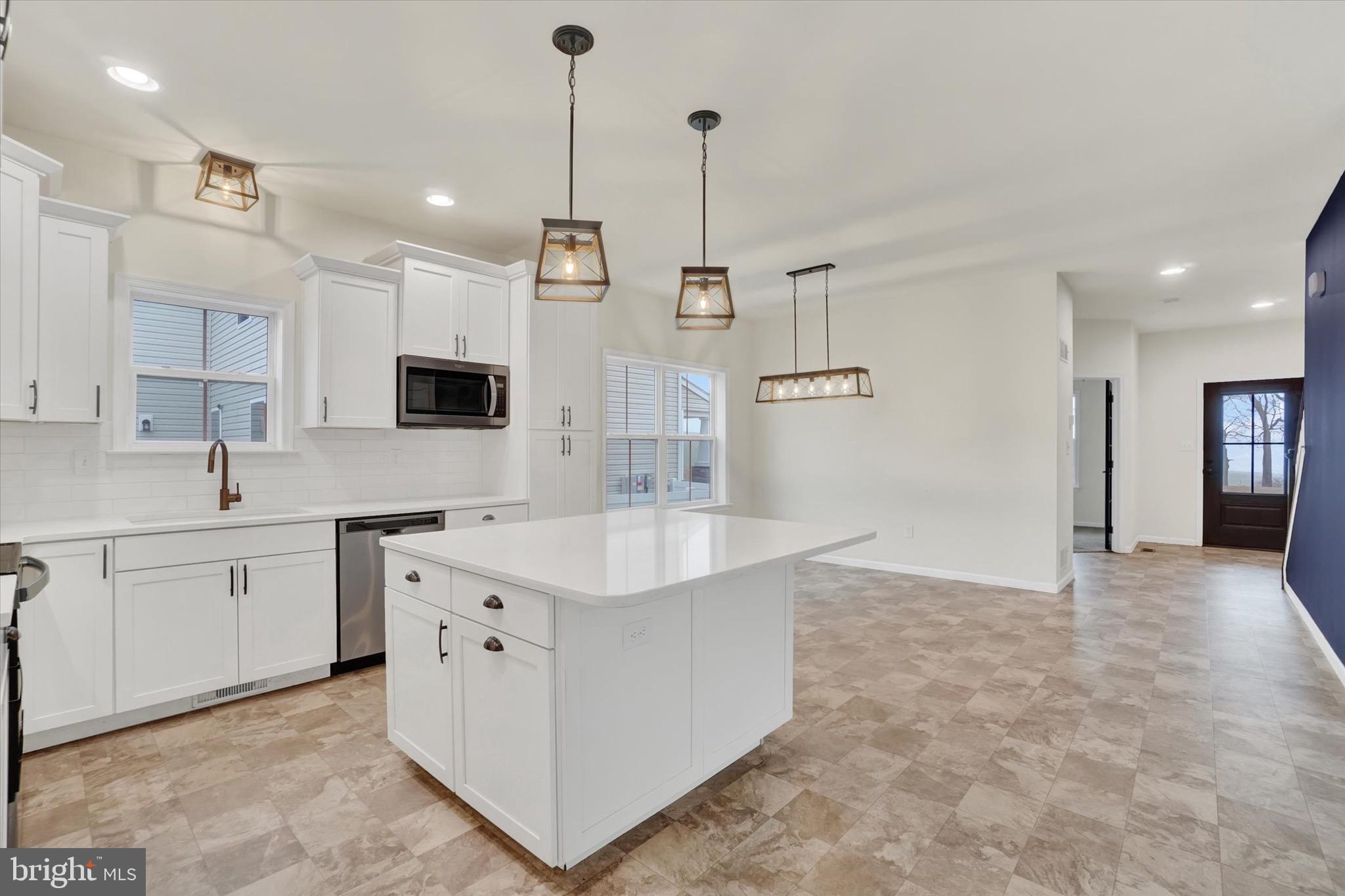 CASTLETON - Residential