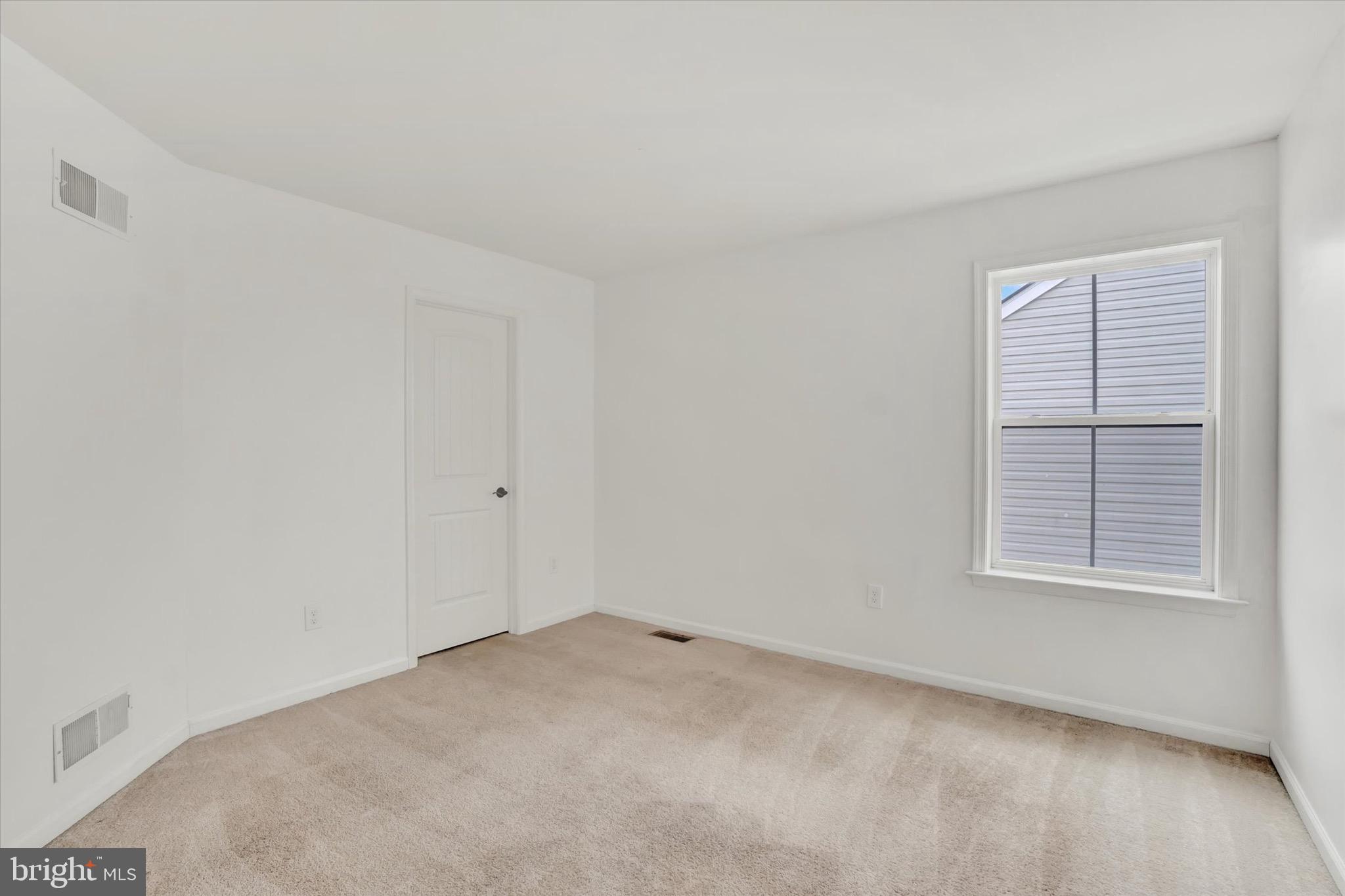 CASTLETON - Residential