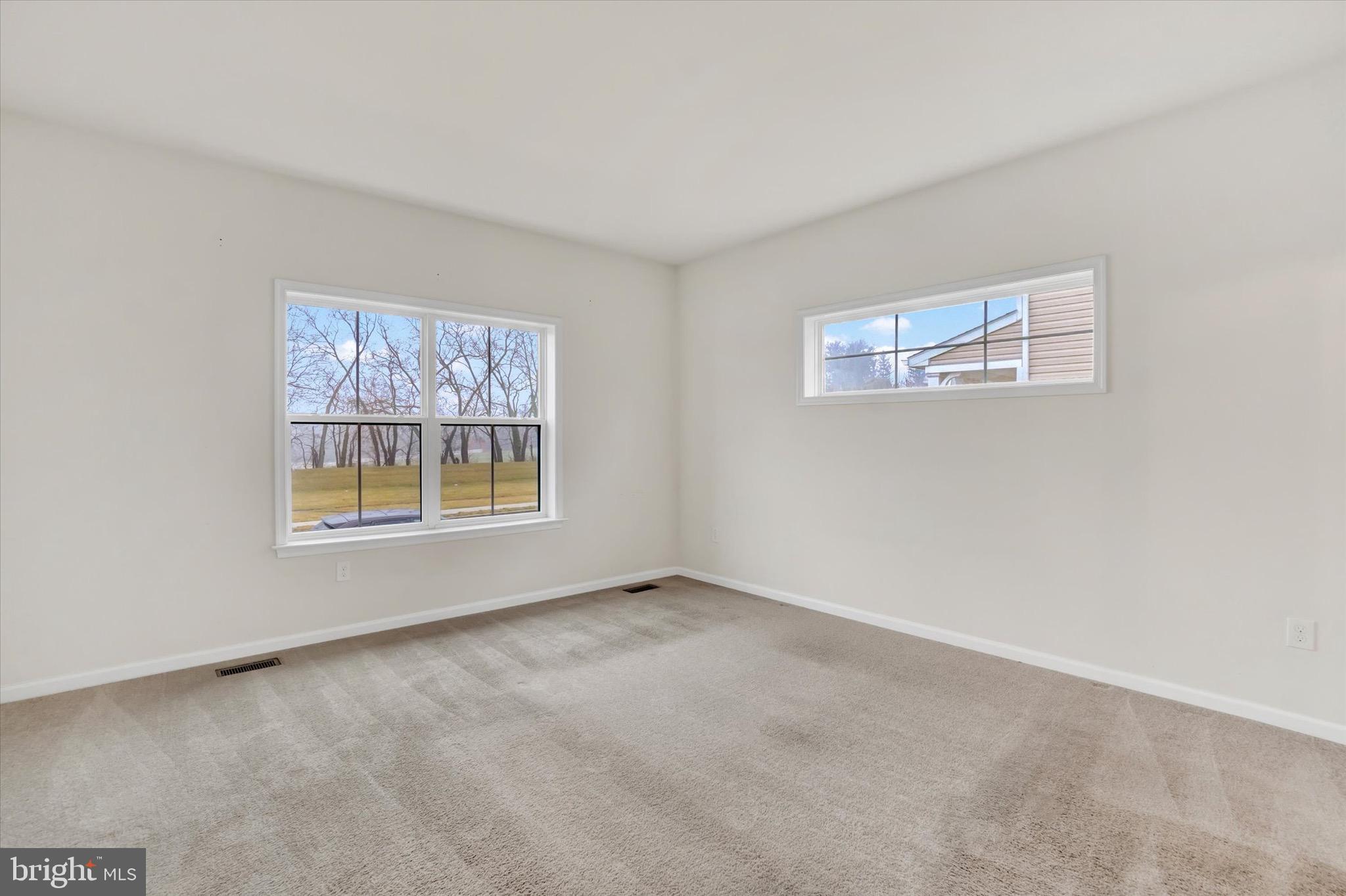 CASTLETON - Residential