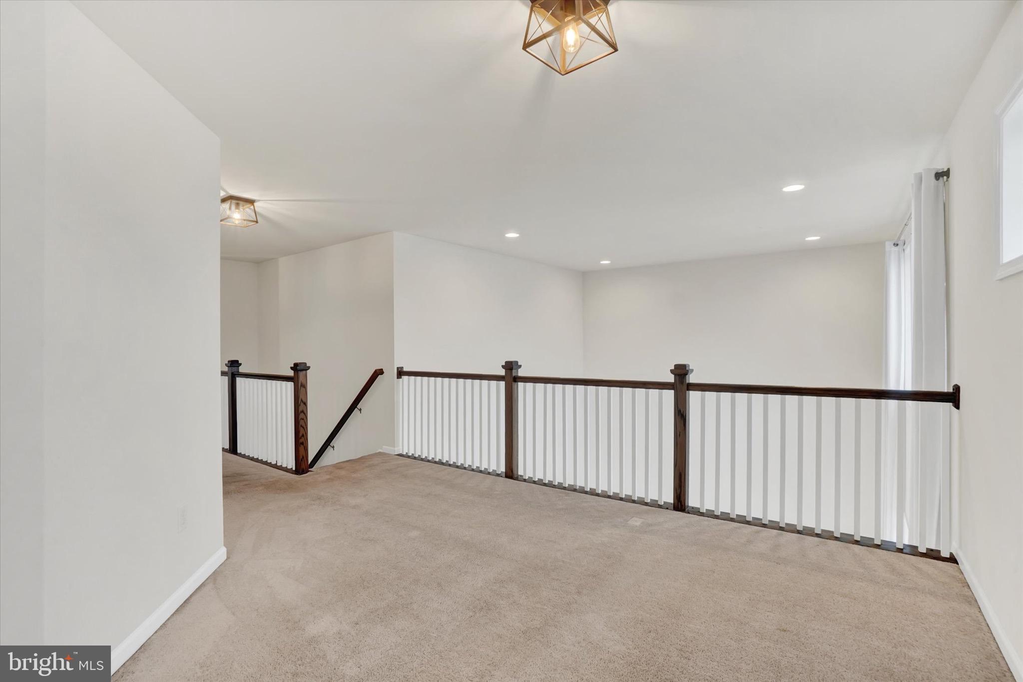 CASTLETON - Residential