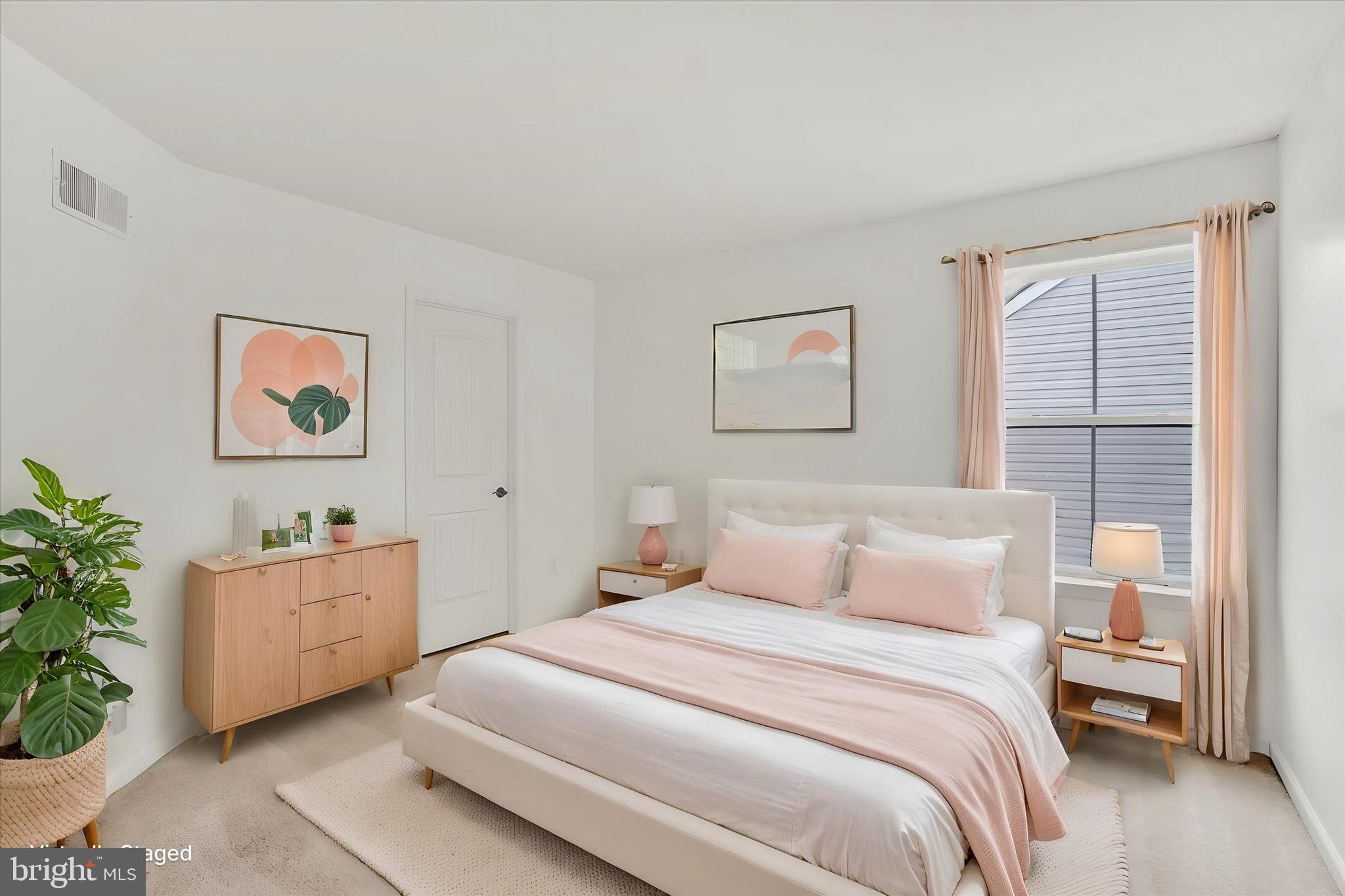 CASTLETON - Residential