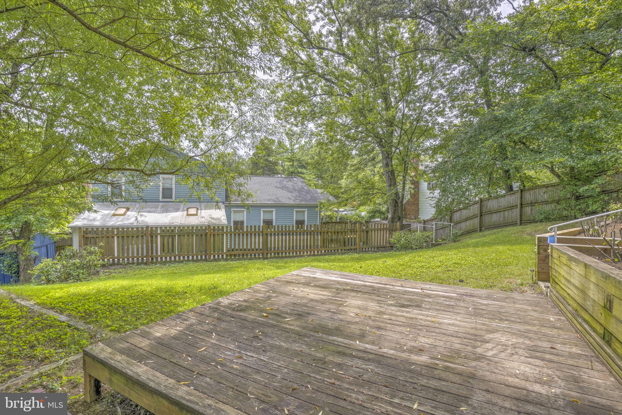 WHITE OAK MANOR - Residential