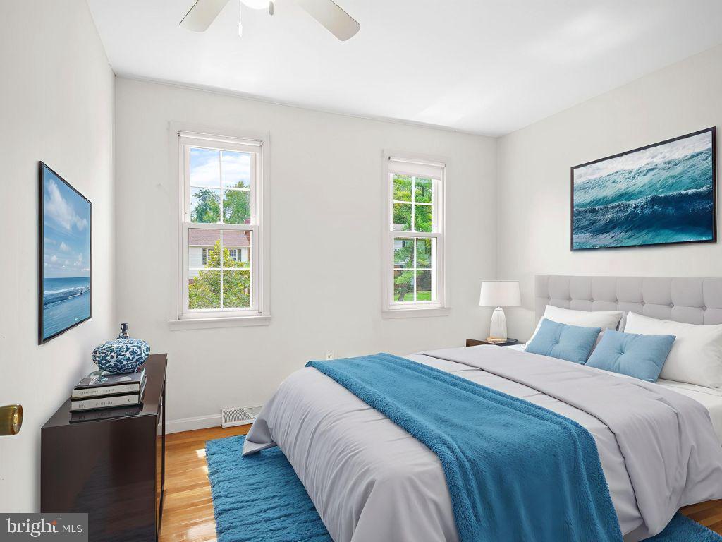 WHITE OAK MANOR - Residential