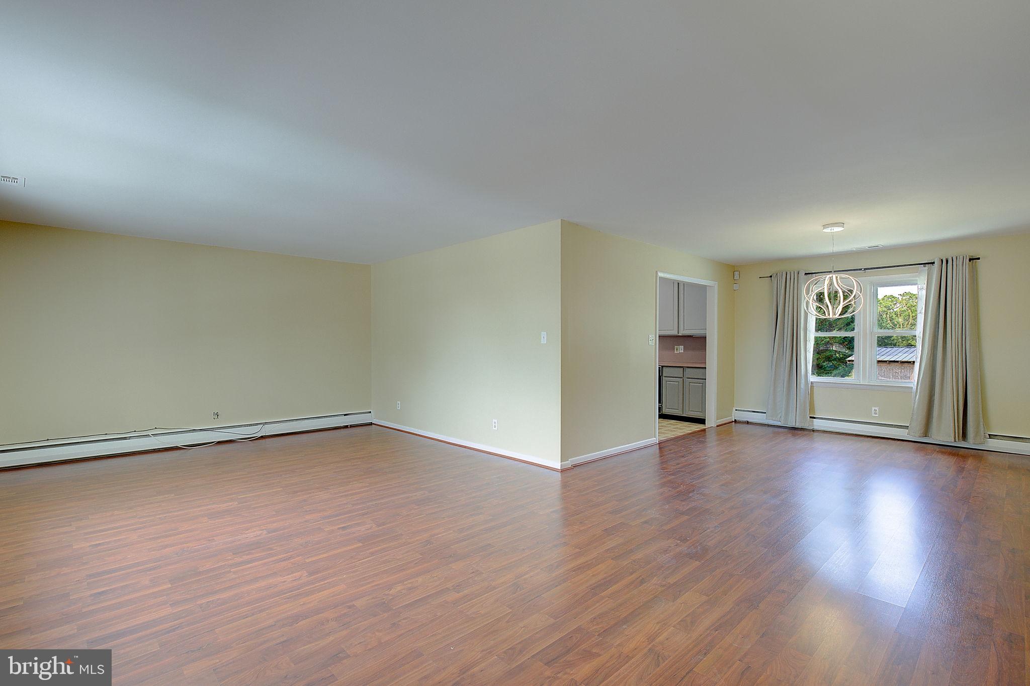 2546 HILLSIDE DRIVE