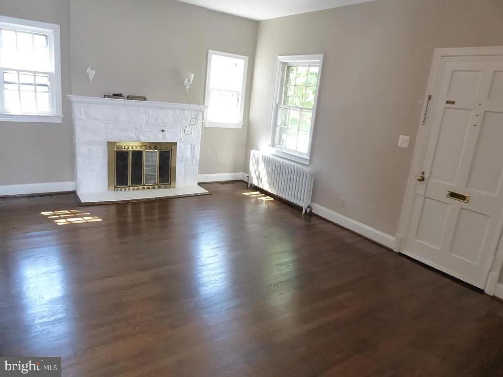 4344 ELLICOTT STREET NW