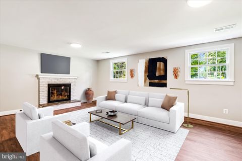4711 PONTIAC DRIVE ANNANDALE VA 22003
