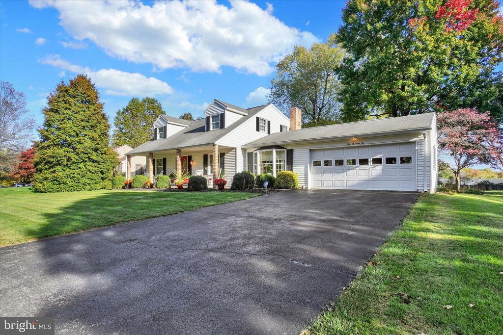 Photo of 101 Freedom Avenue, NEW FREEDOM, PA 17349 (MLS # PAYK2092476)