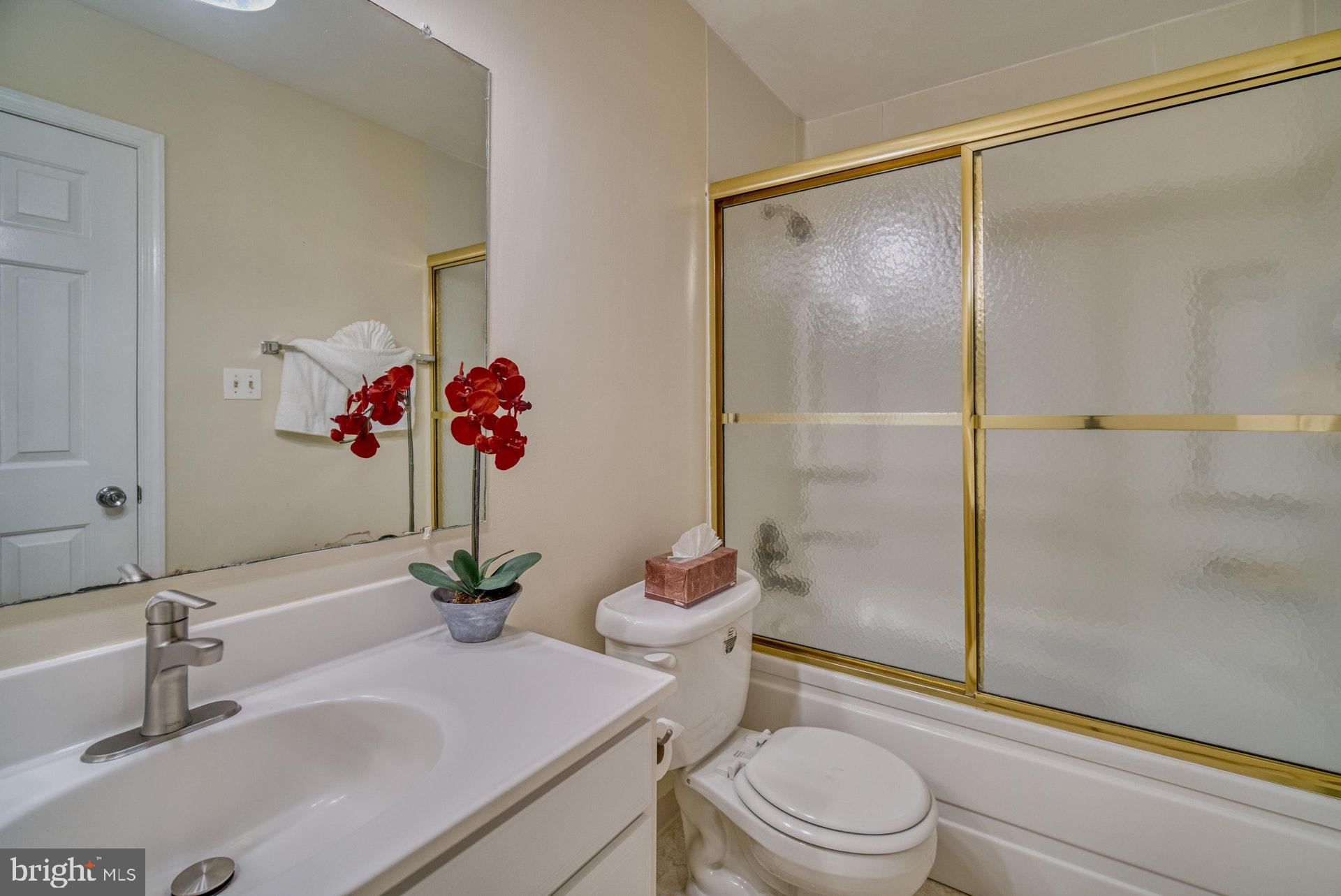 LONGWOOD KNOLLS - Residential