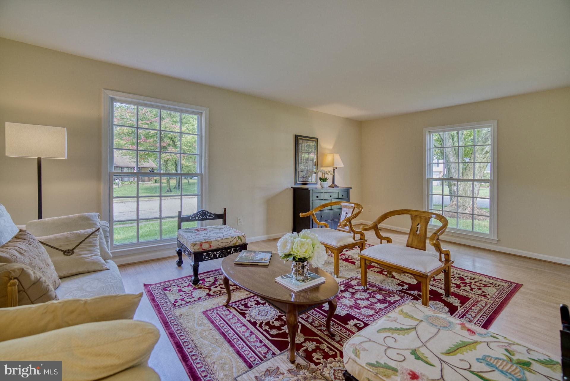 LONGWOOD KNOLLS - Residential