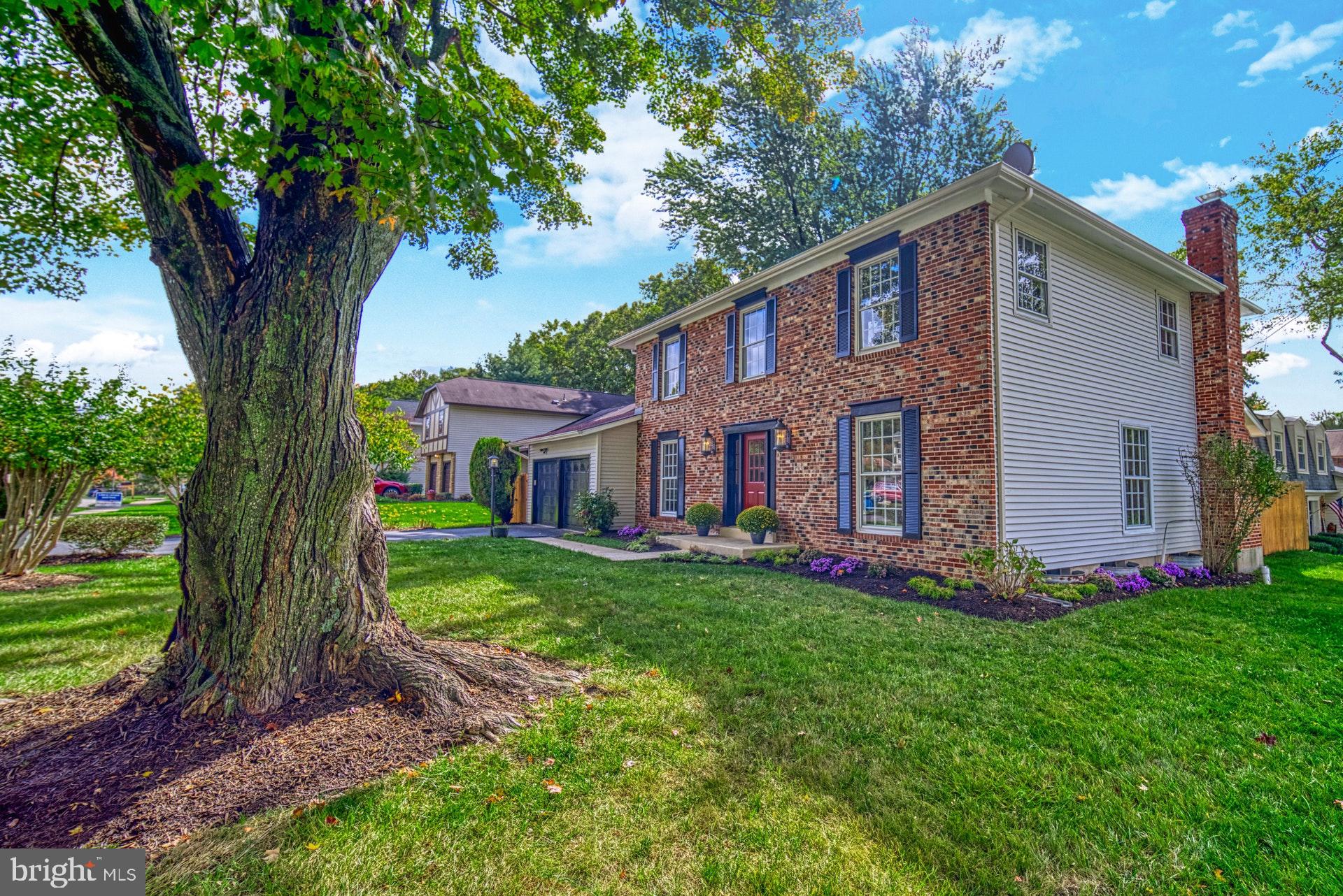 LONGWOOD KNOLLS - Residential