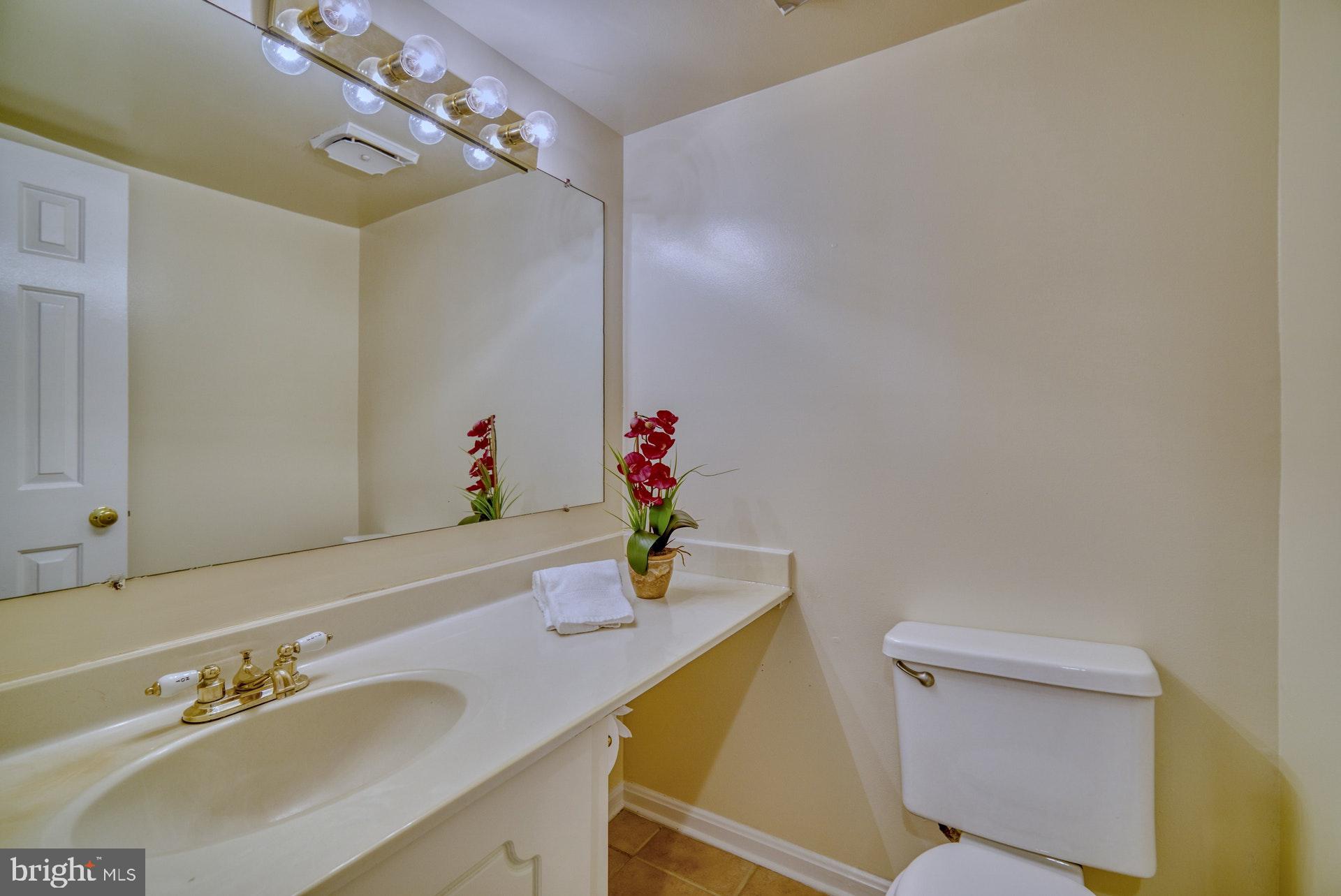 LONGWOOD KNOLLS - Residential