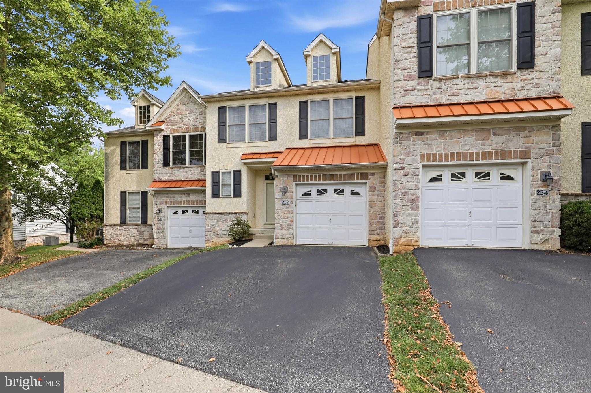 222 BAREFIELD LANE