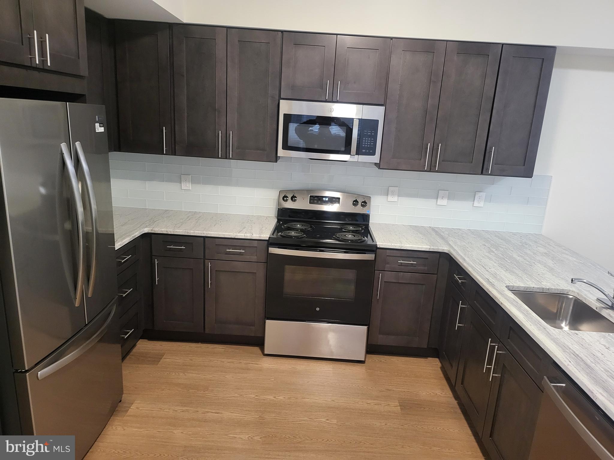 1443 PRINCESS AVENUE