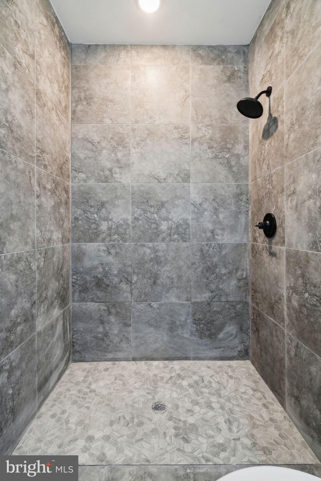 BELMONT - Residential Lease