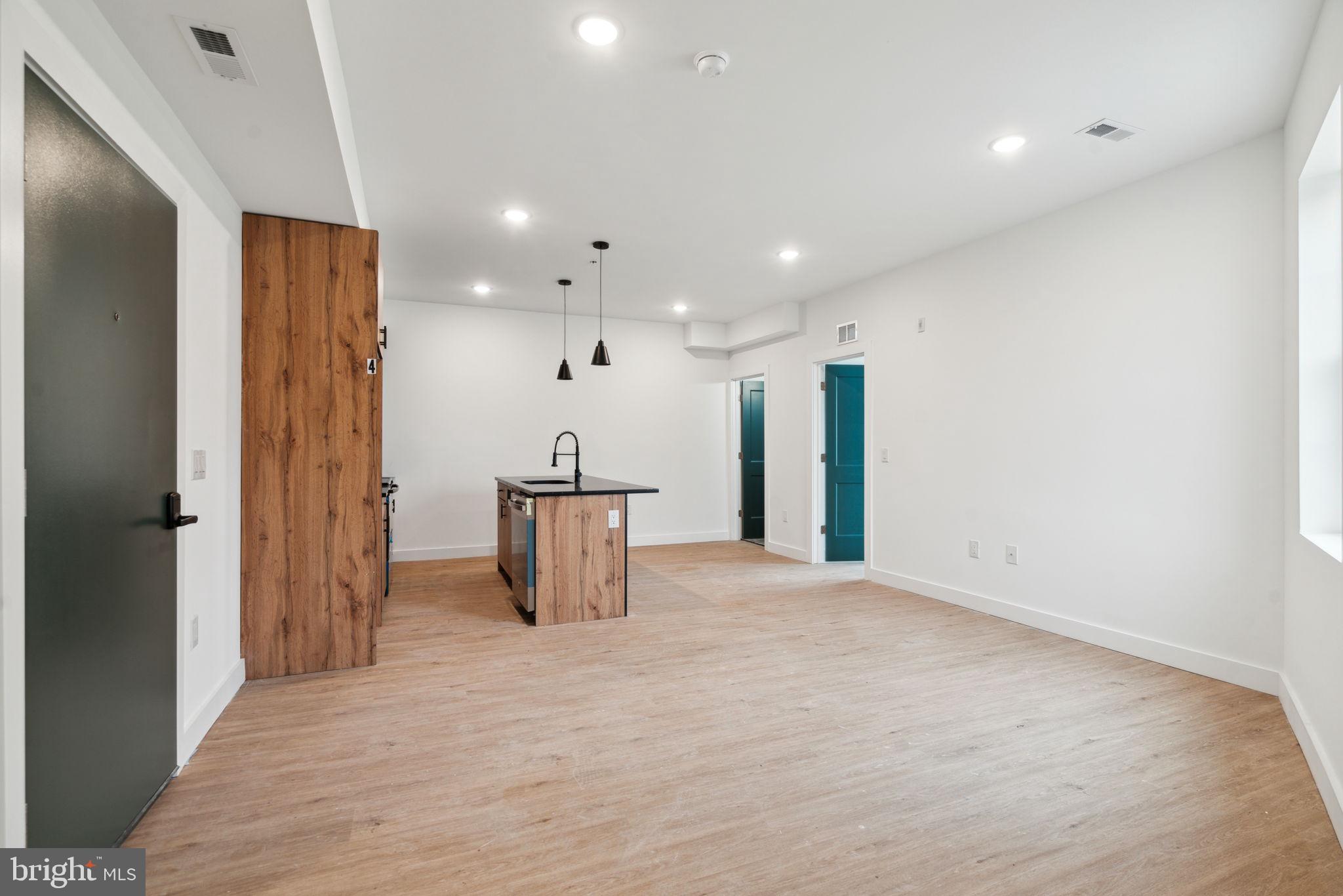 BELMONT - Residential Lease