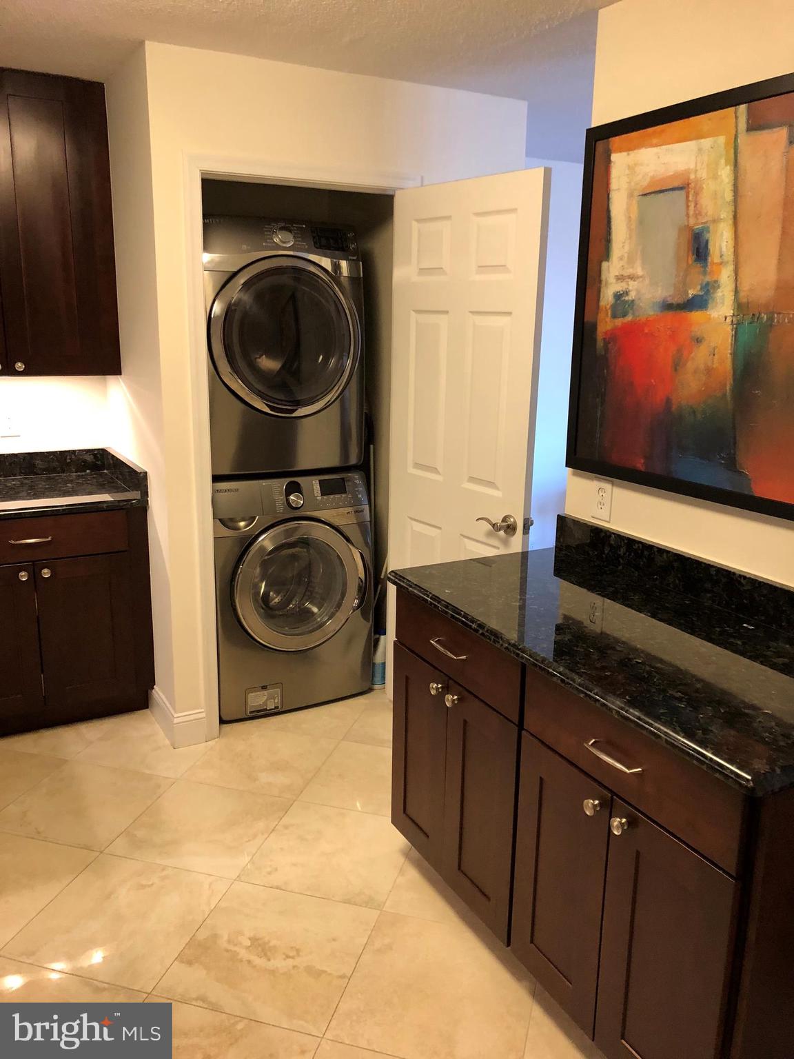 ROTONDA - Residential Lease