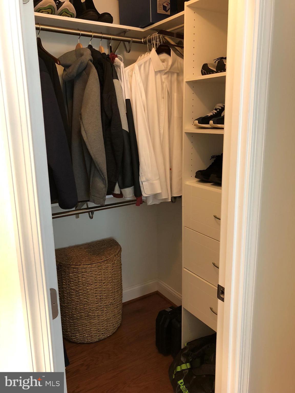 ROTONDA - Residential Lease