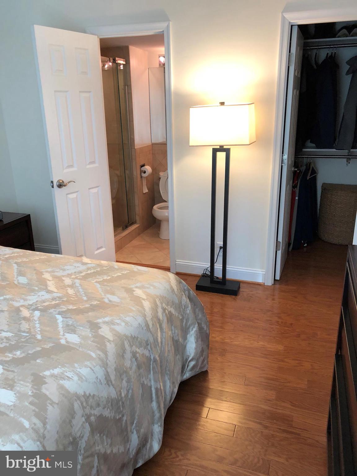 ROTONDA - Residential Lease