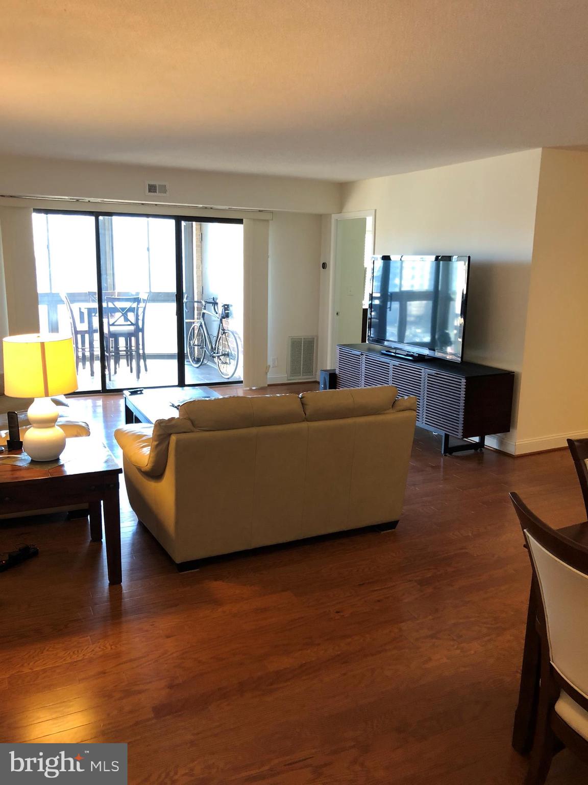 ROTONDA - Residential Lease